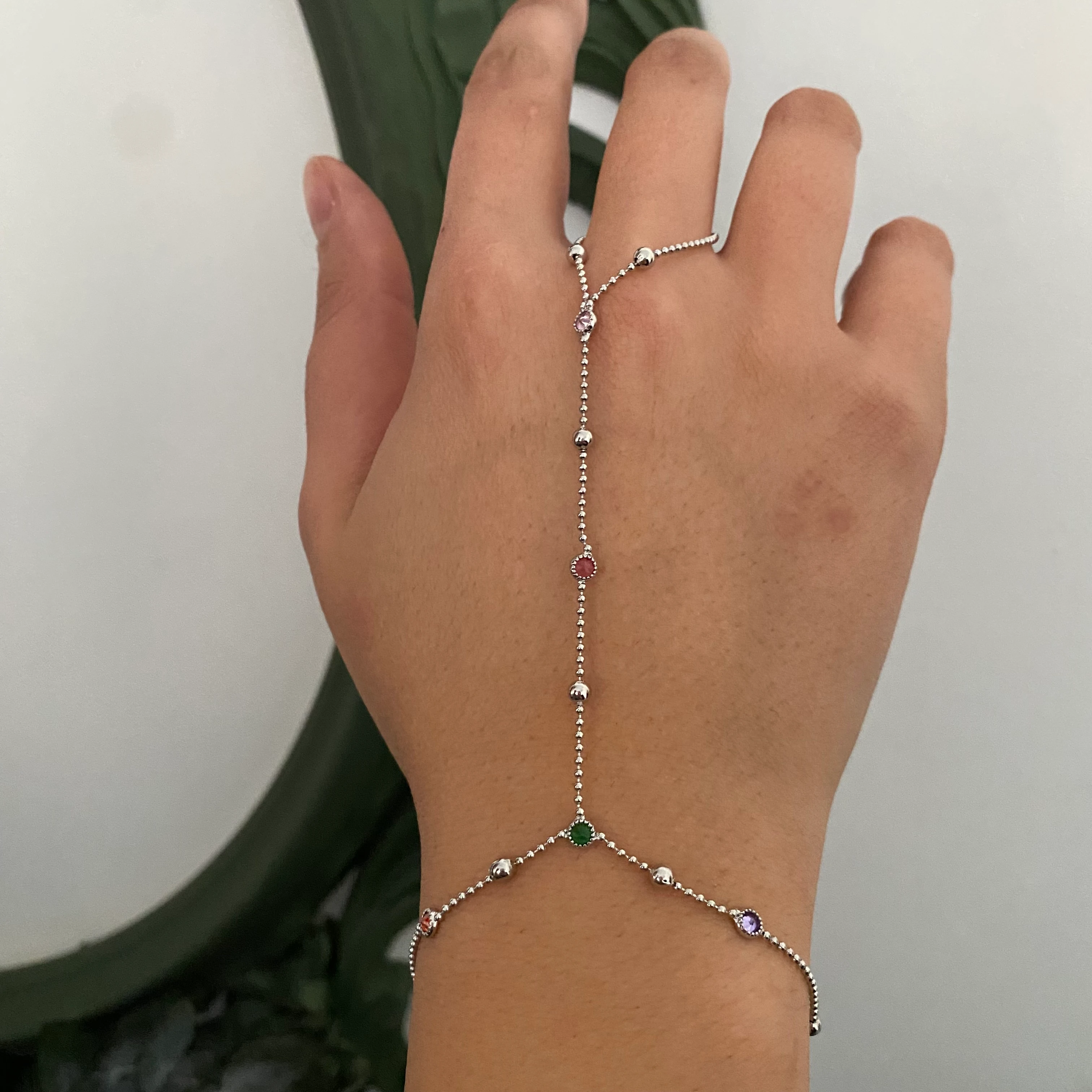 Silver Renkli Nokta Taşlı Şahmeran