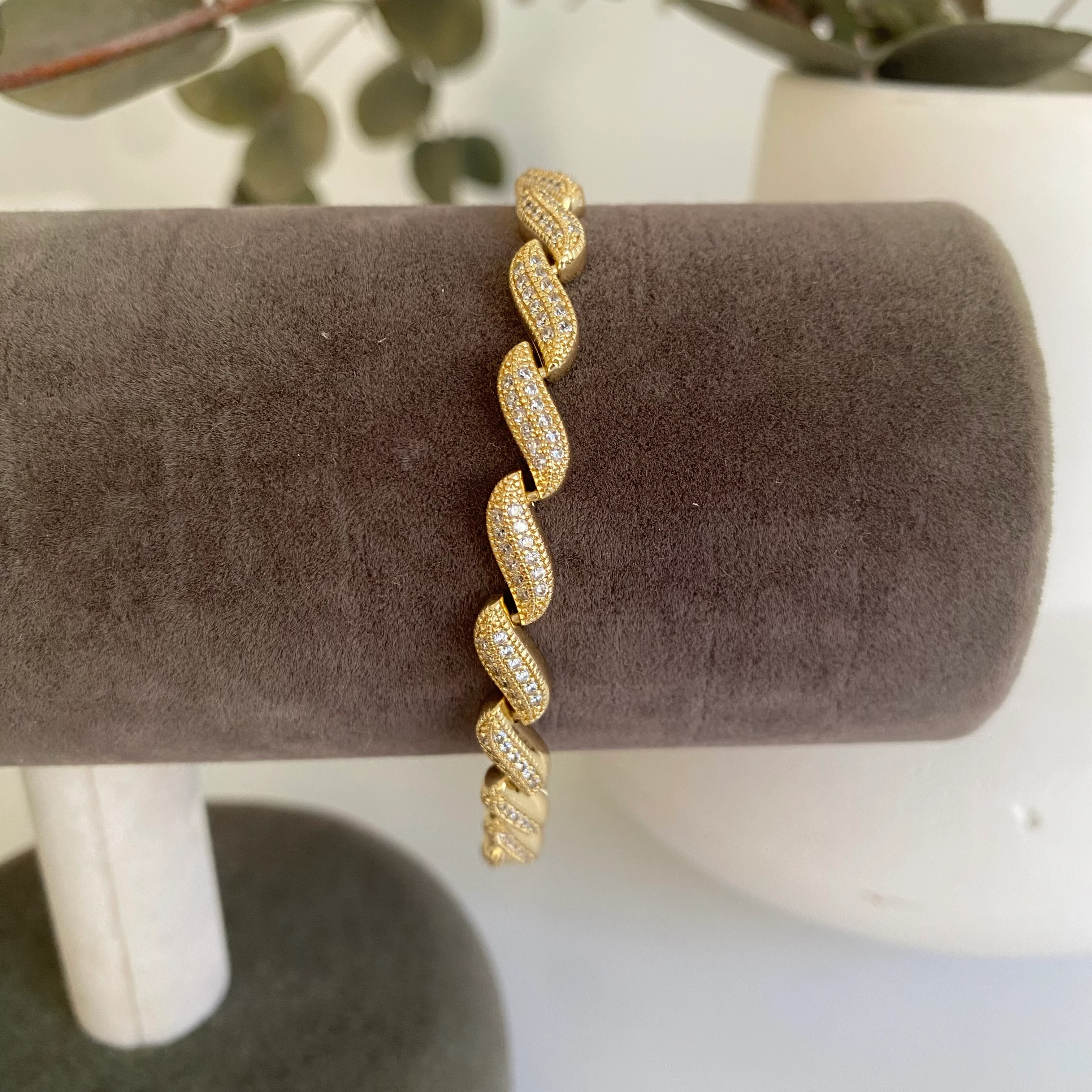 Xuping Burgu Motif Tasarım Taşlı Bileklik