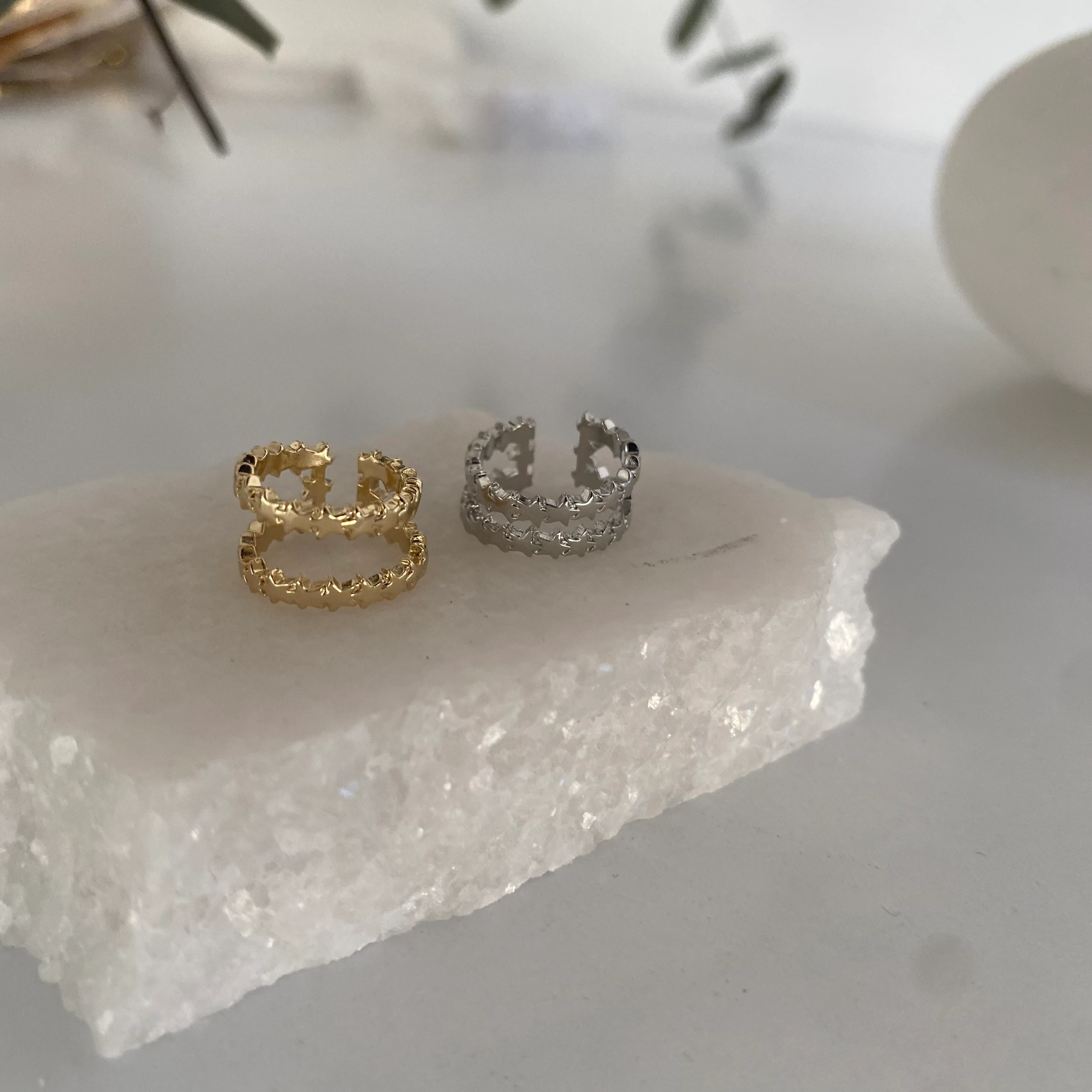 14k Yıldız Figür Kıkırdak Küpe