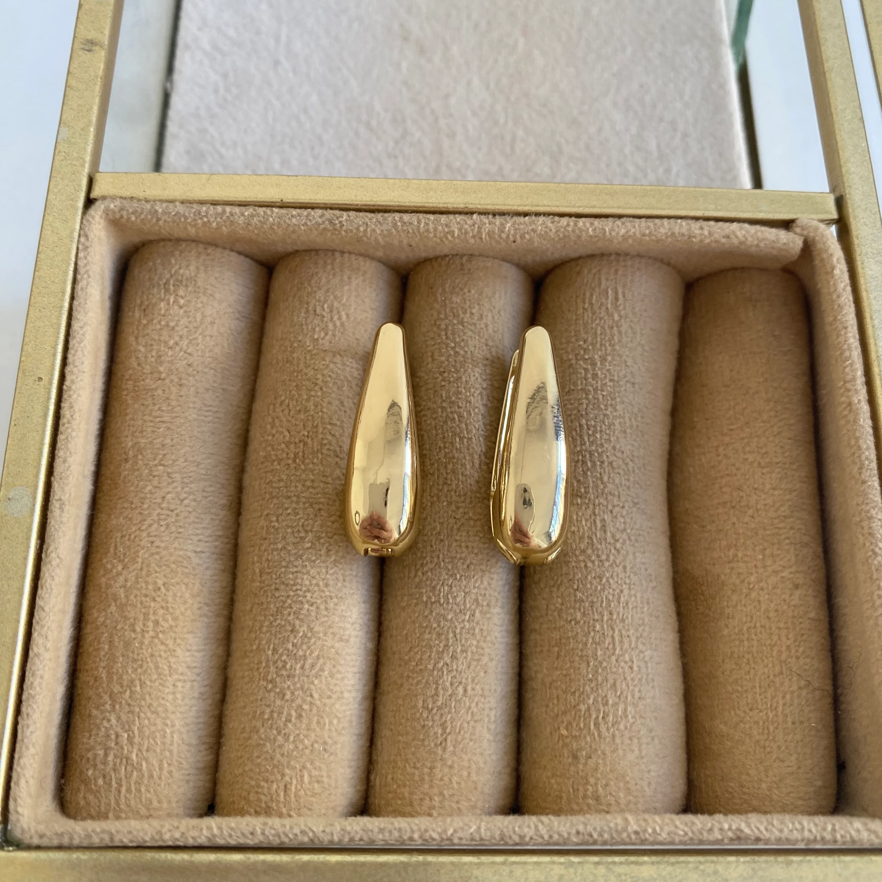 14k Gold  Plaka Elips Küpe