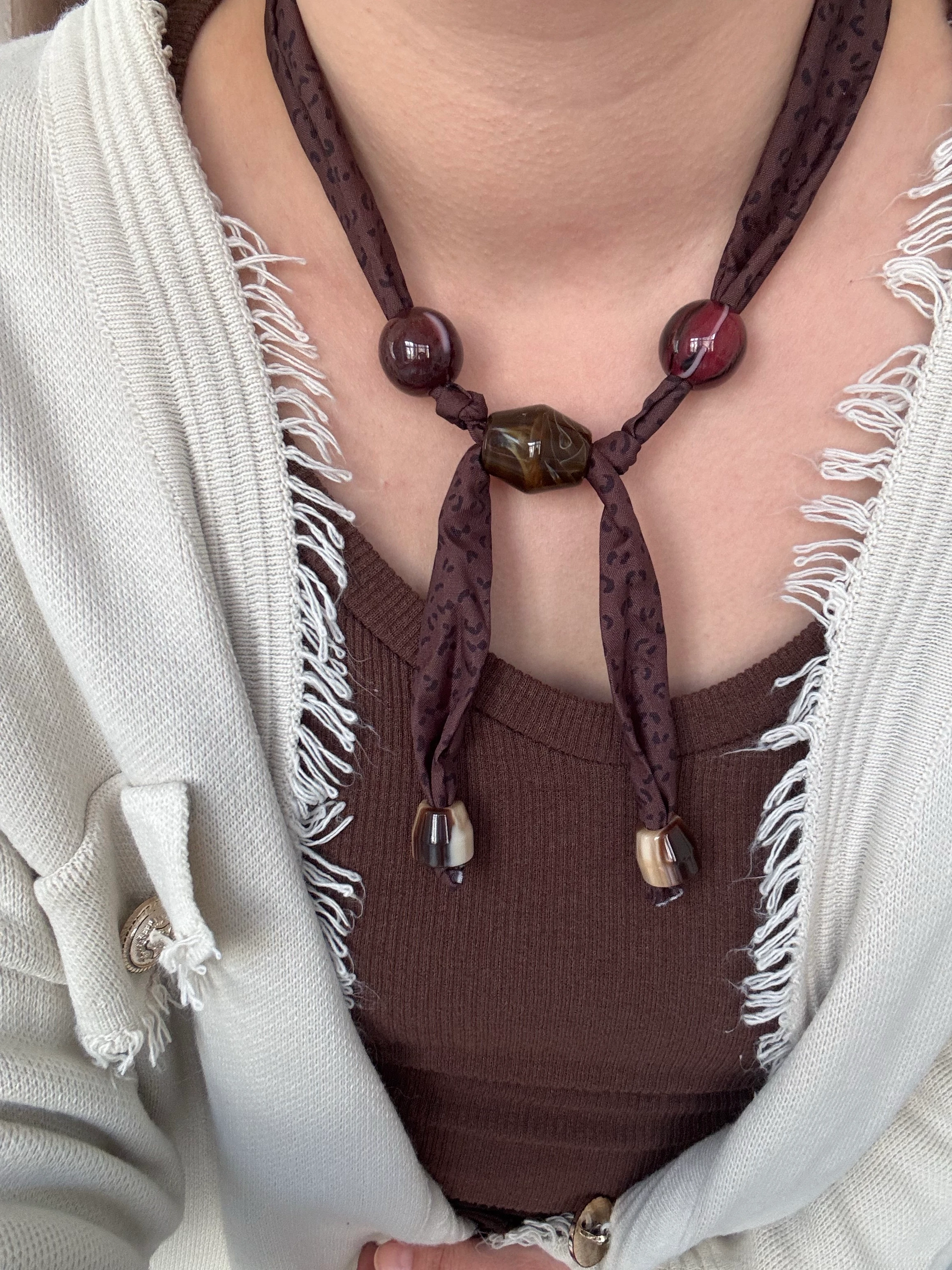 Vintage Acı Kahve Fular Kolye