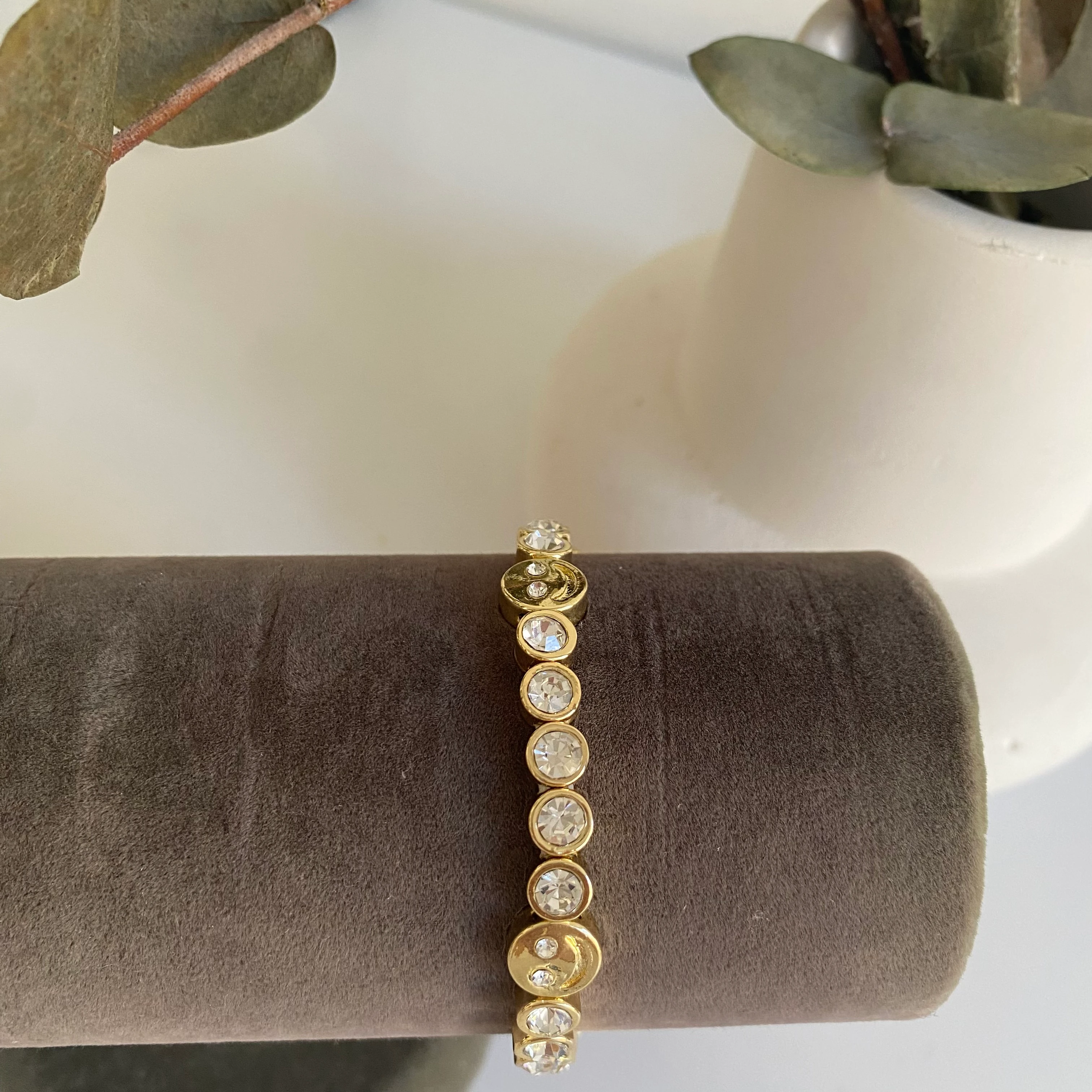 14K Yuvarlak Taşlı Smile Bileklik