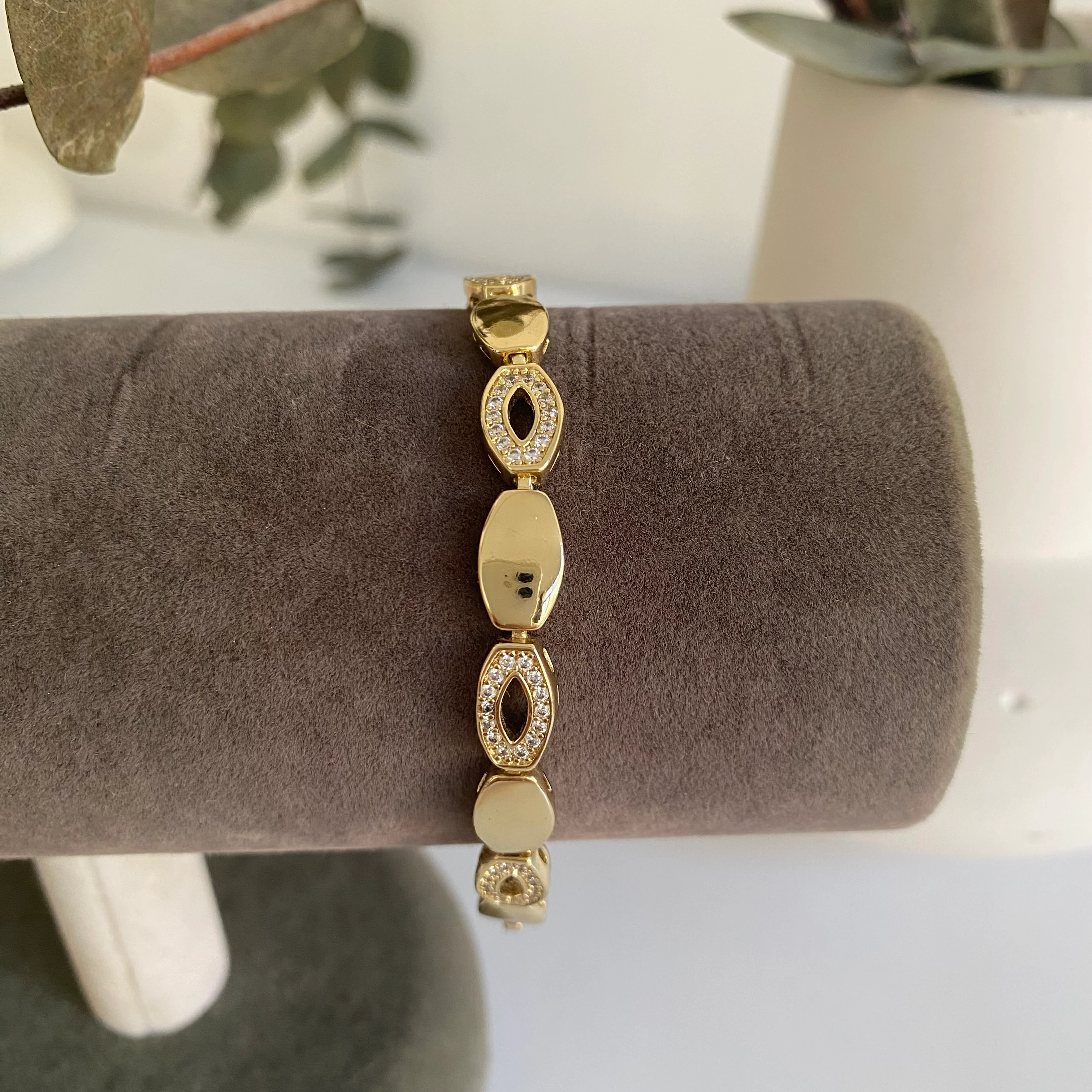 Xuping Oval Form Zirkon Taşlı Bileklik