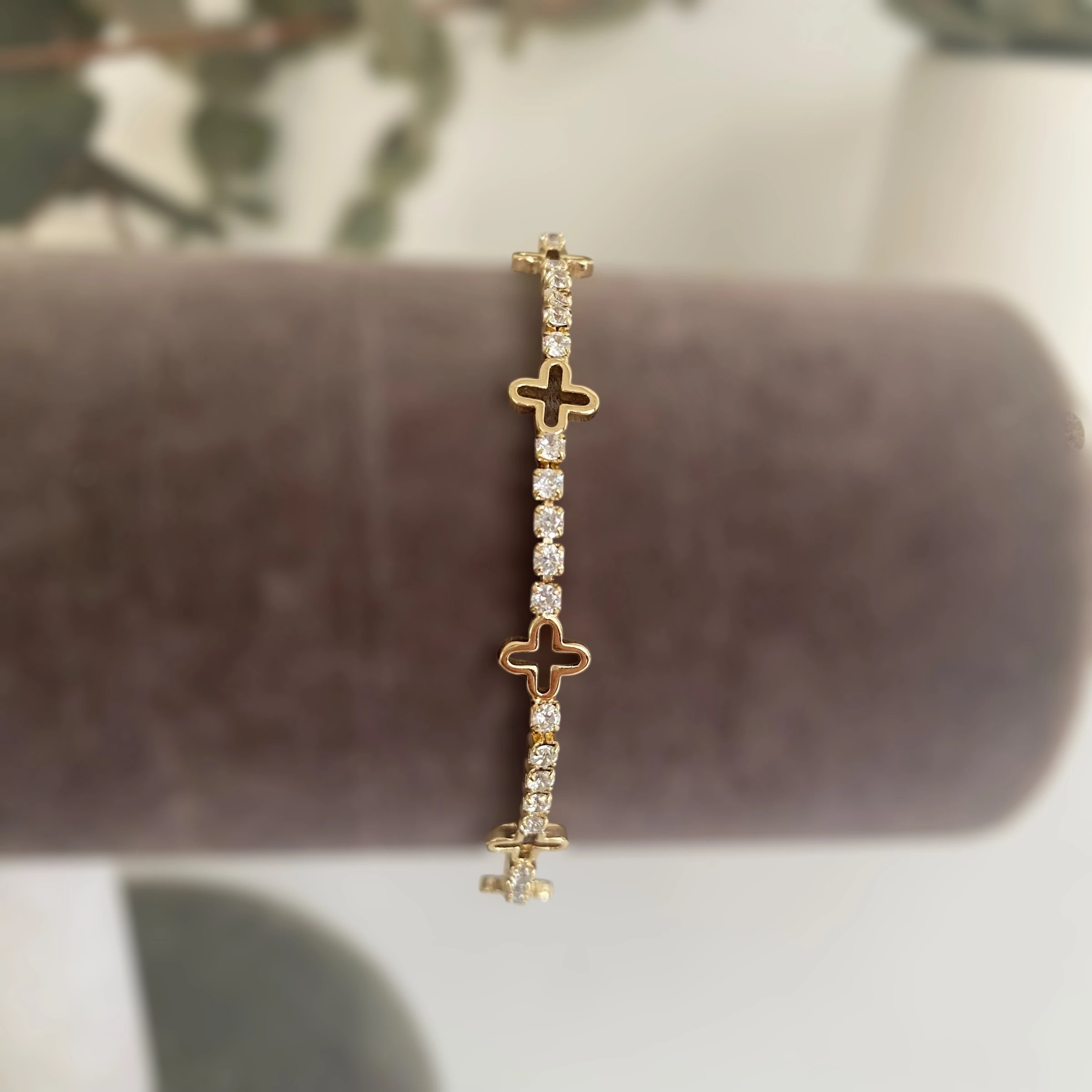 Xuping Zirkon Taşlı Yonca Detay Bileklik