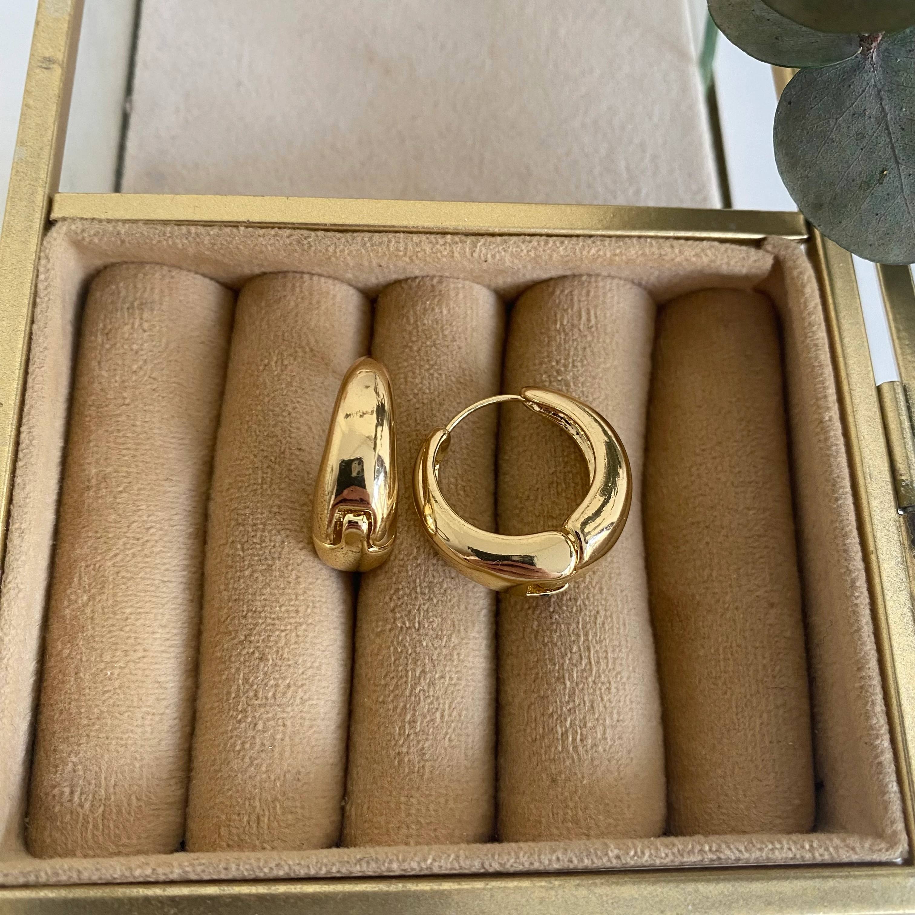 14K Gold Elips Model Halka Küpe