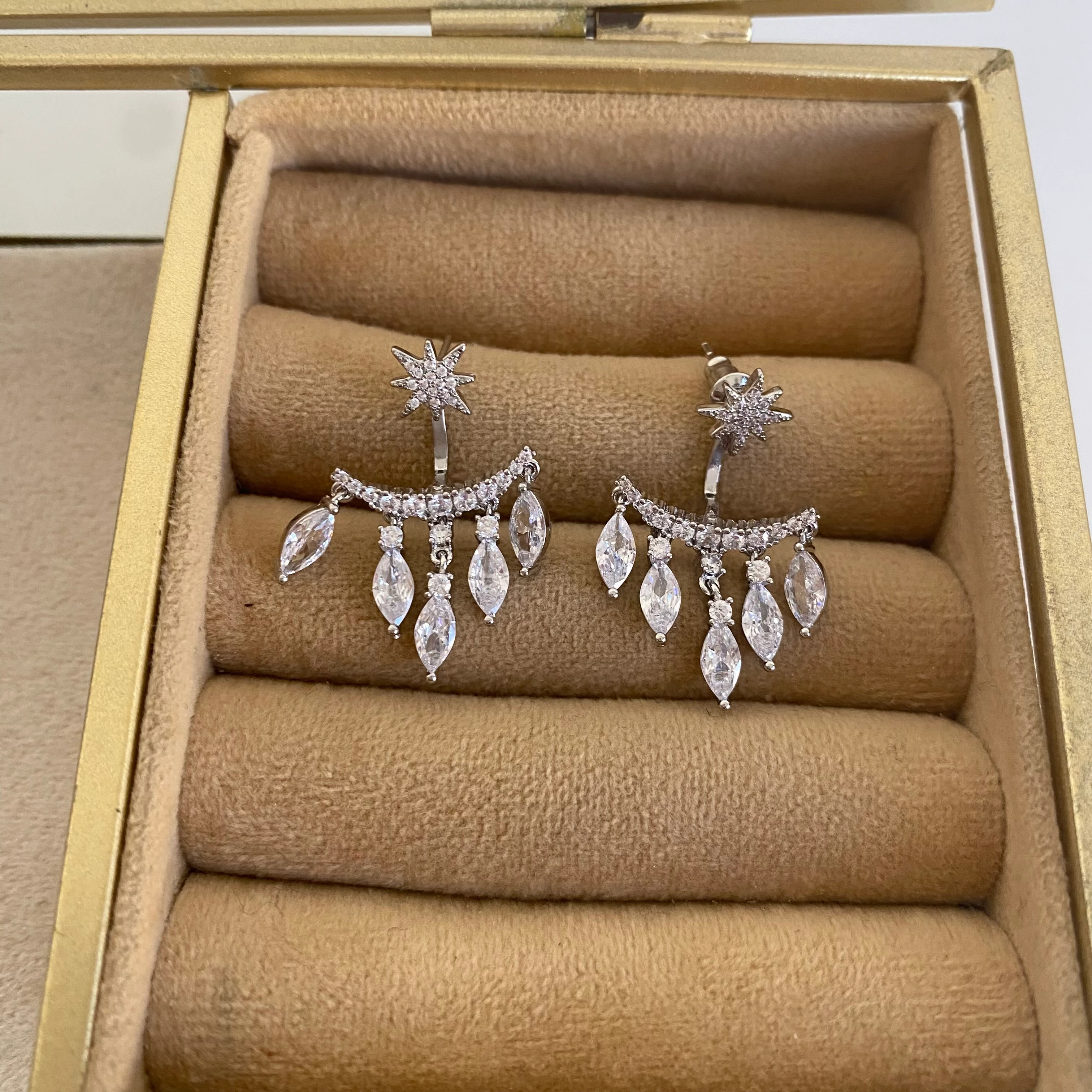 Xuping Silver Damla Taşlı Küpe