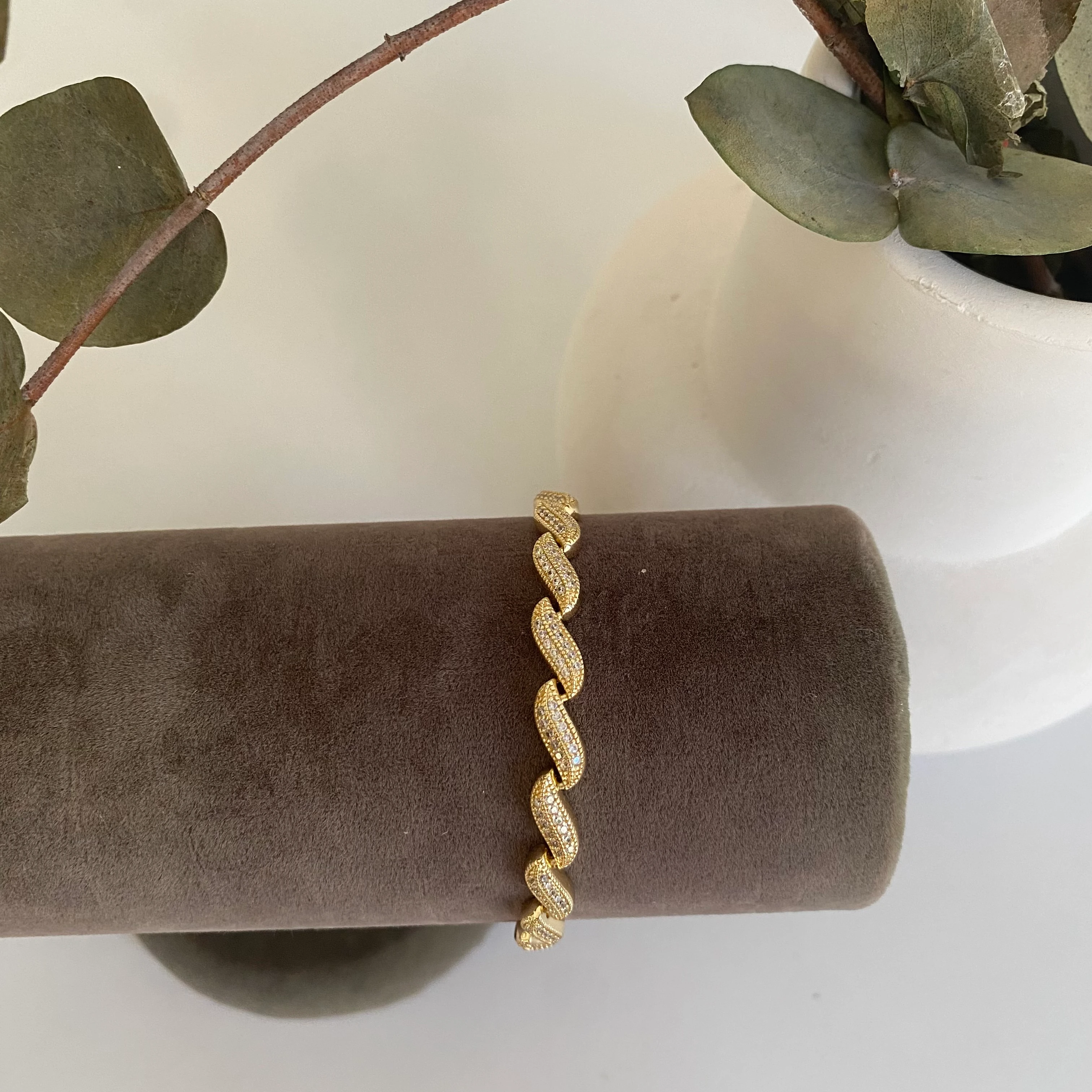 Xuping Burgu Motif Tasarım Taşlı Bileklik