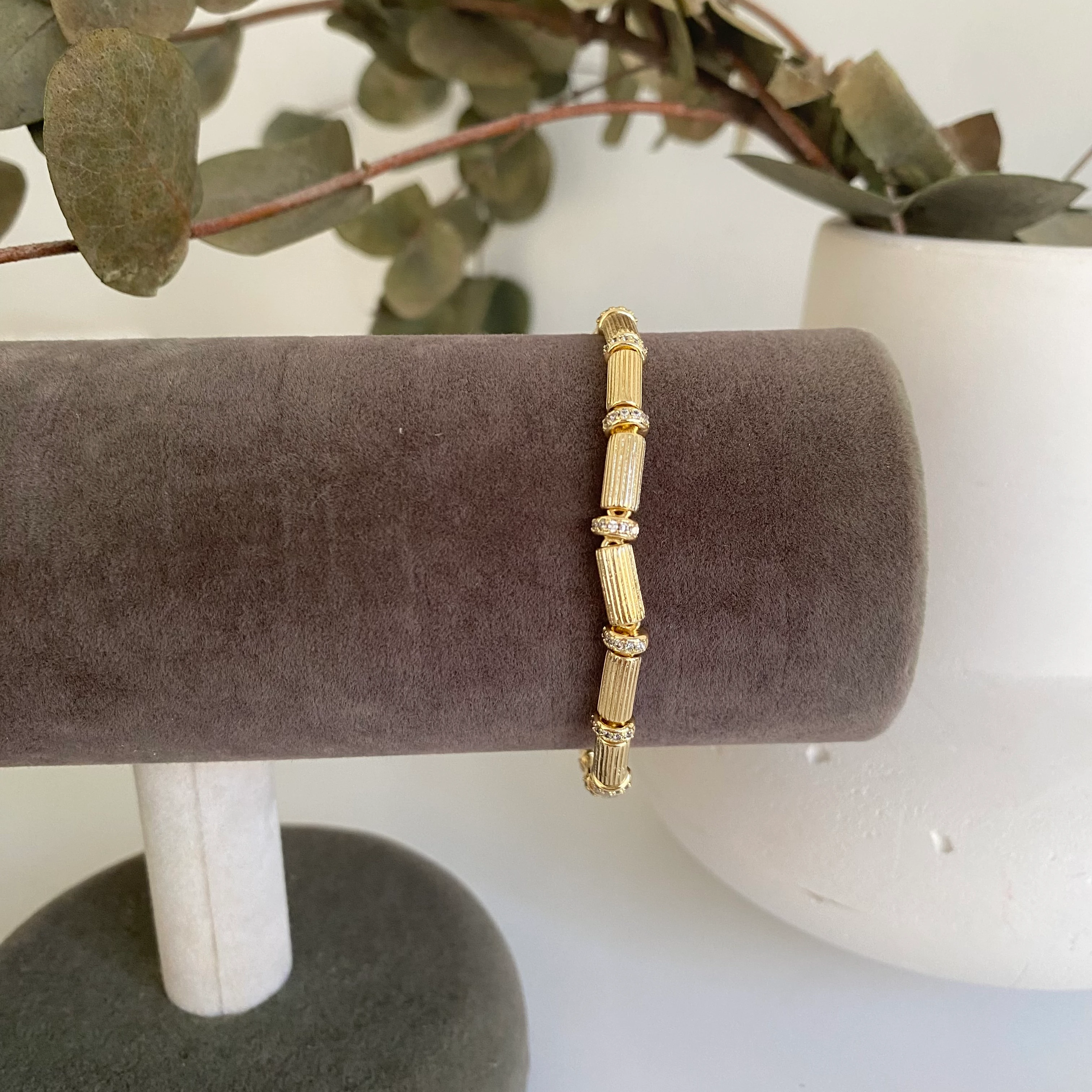 Xuping Mat Nokta Taşlı Bileklik