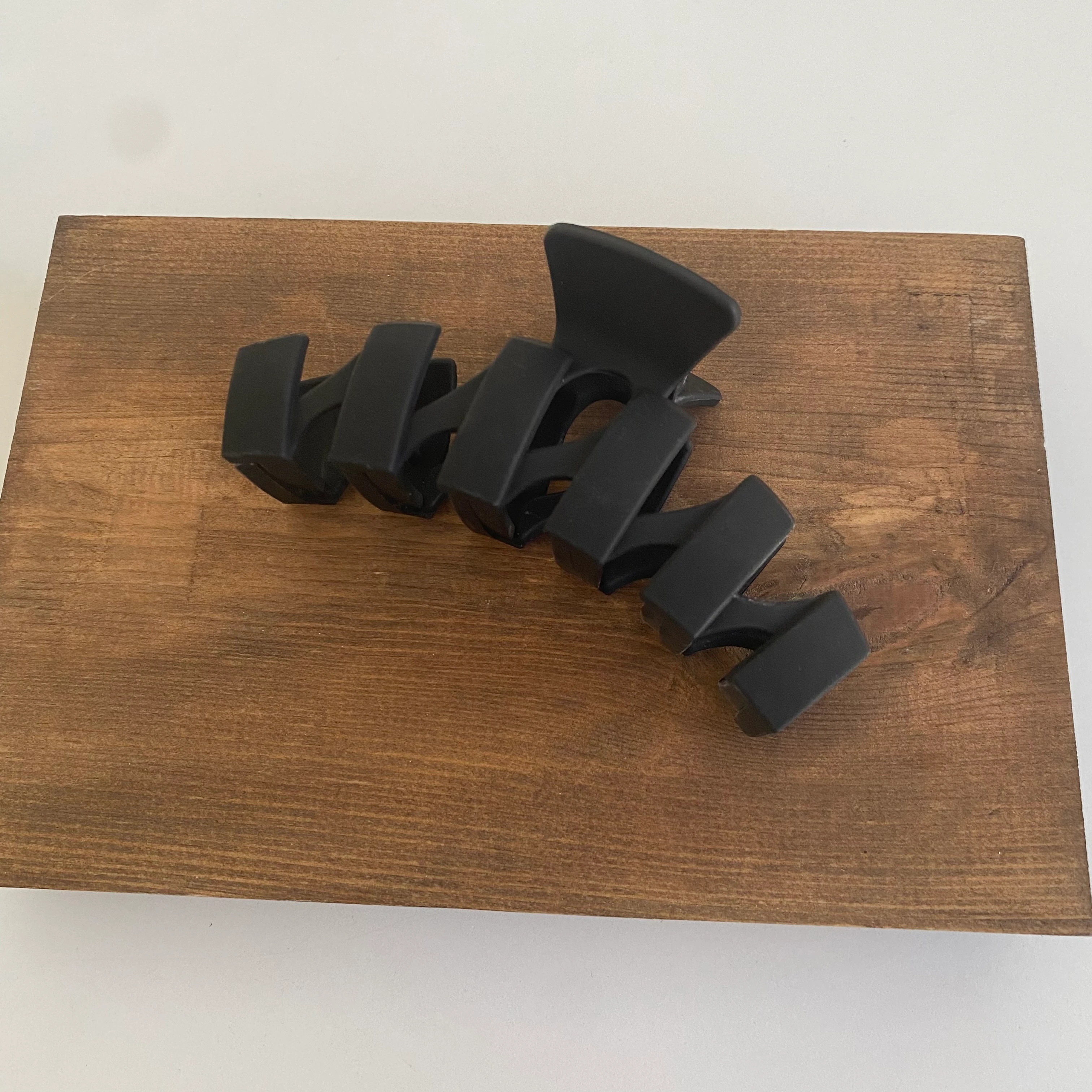 Siyah Mat Zigzag Desen Mandal Toka