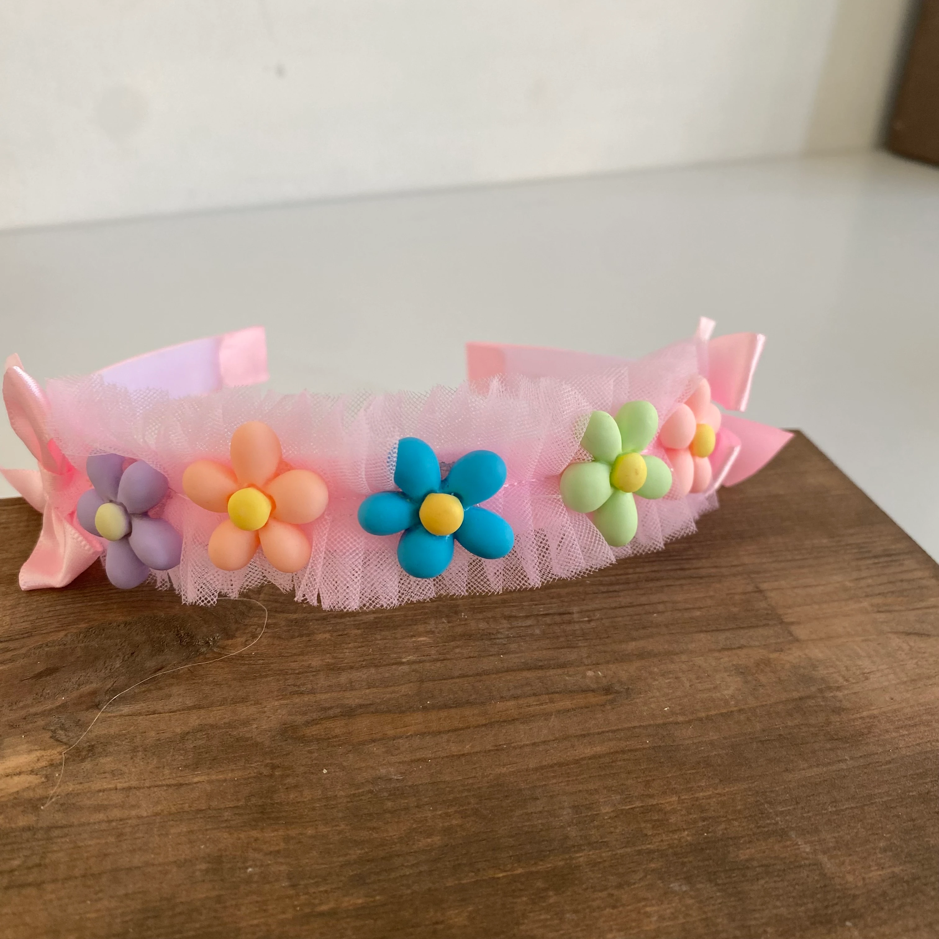 Renkli Çiçek Figür Taç Toka