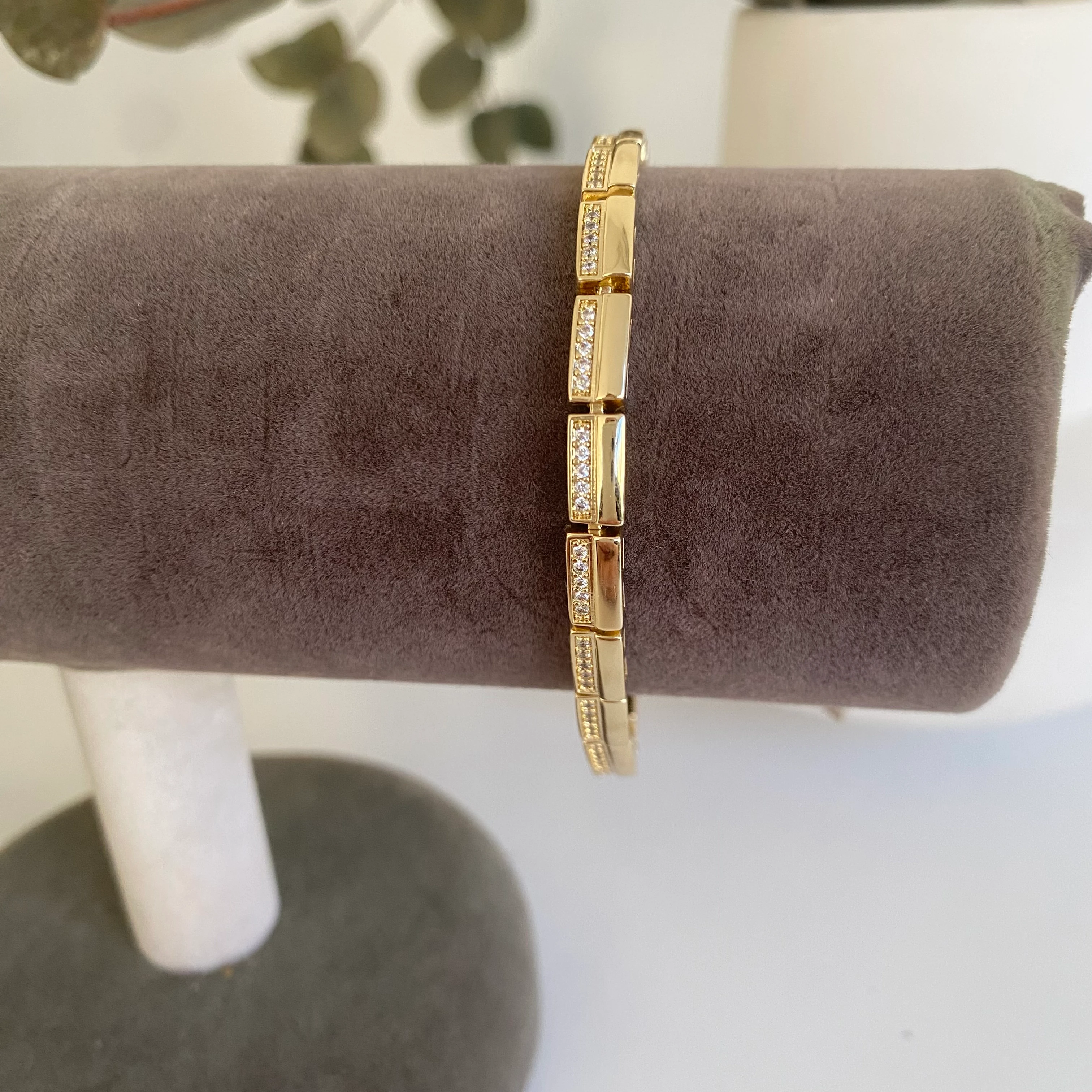 Xuping Zirkon Taşlı Dikdörtgen Bileklik