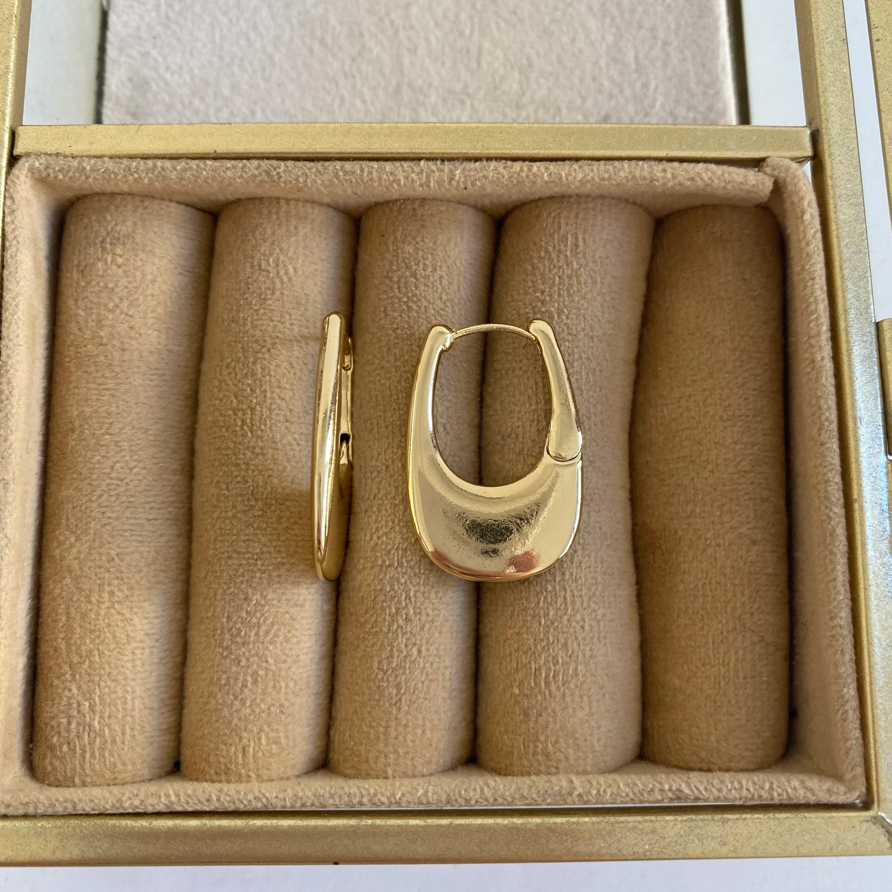 14k Gold Plaka Elips Halka Küpe