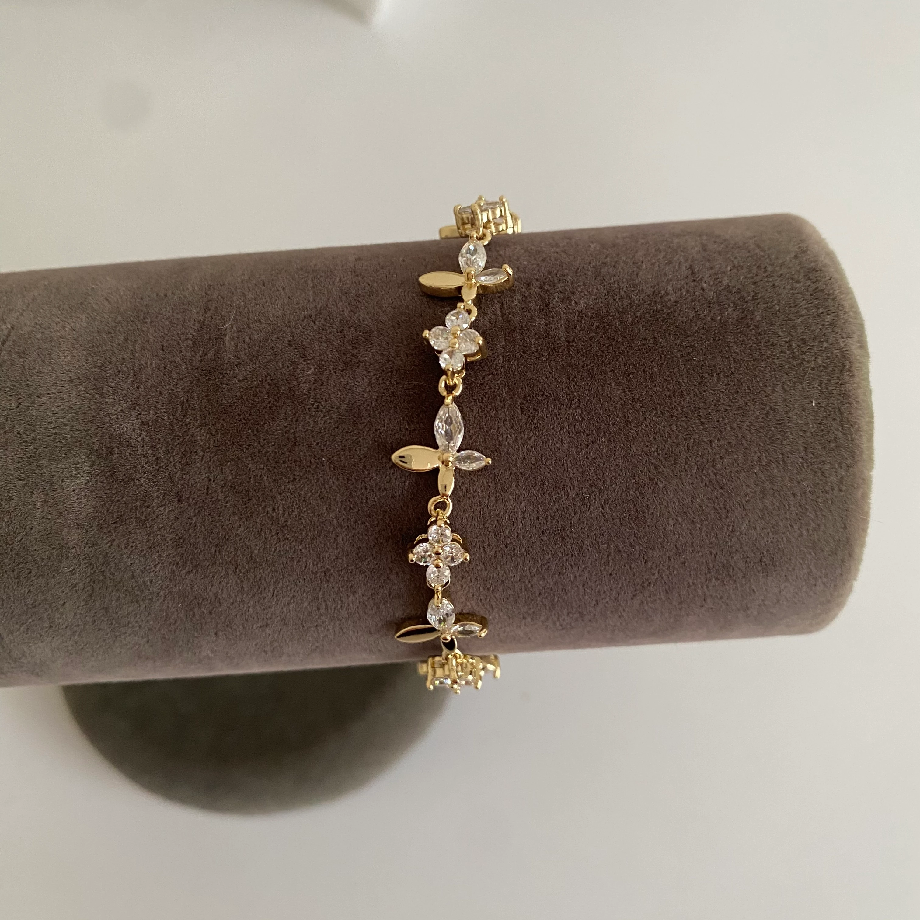 Xuping Zirkon Taşlı Çiçek Figür Bileklik