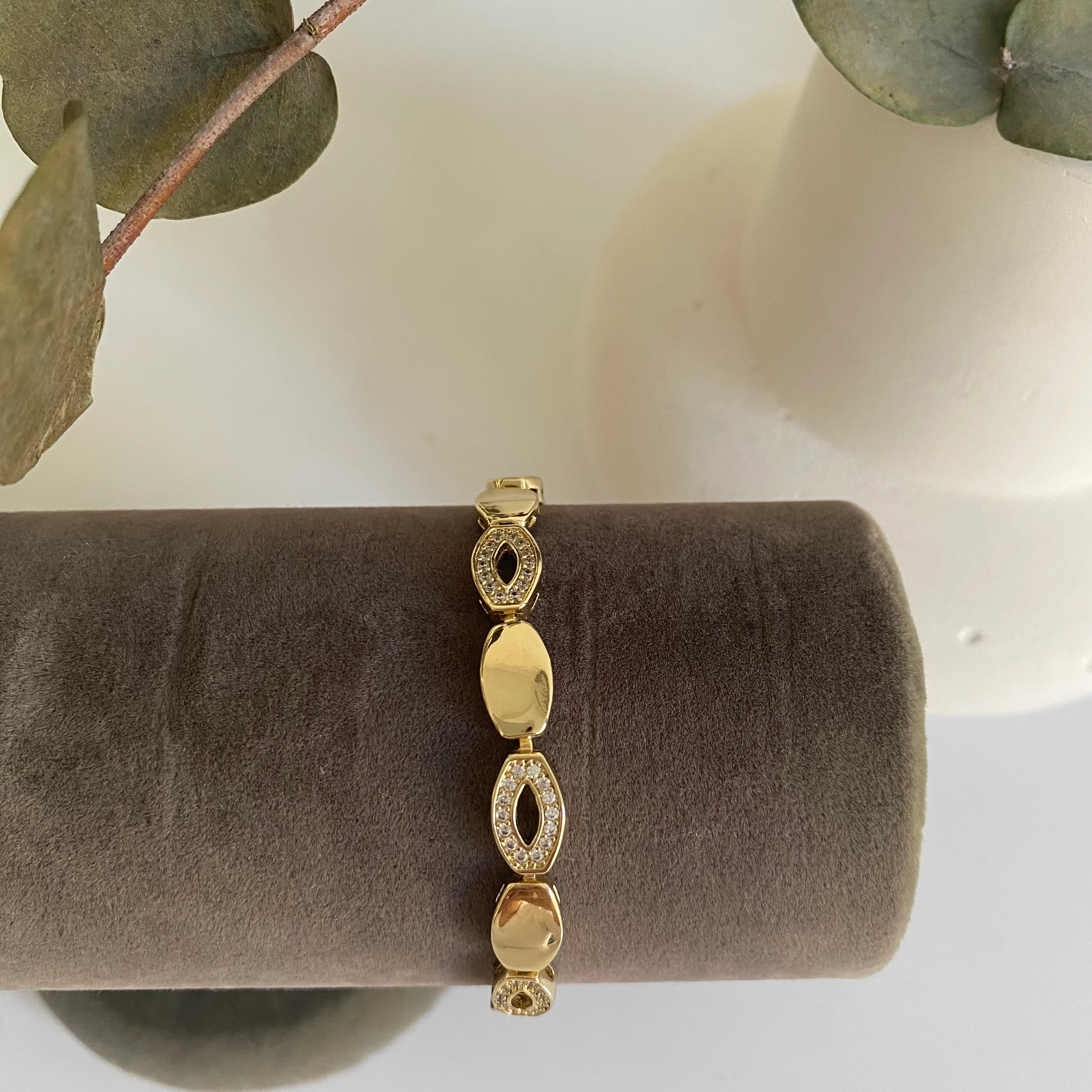 Xuping Oval Form Zirkon Taşlı Bileklik