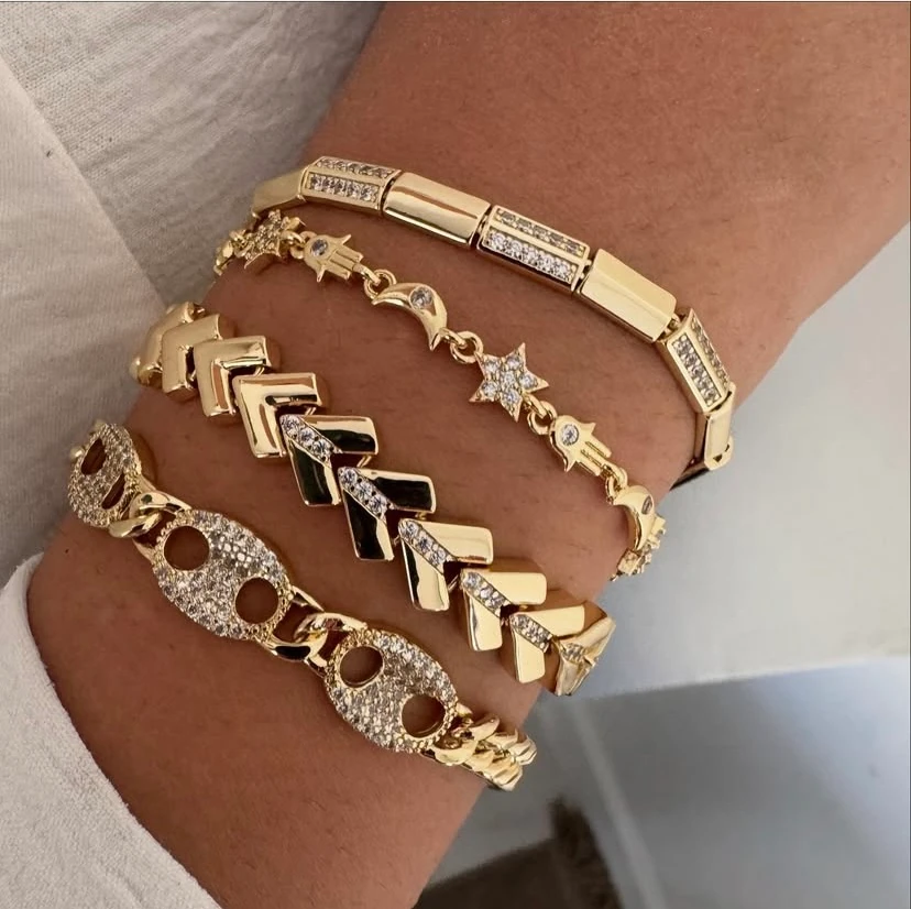 Xuping V Desenli Gold Taşlı Bileklik