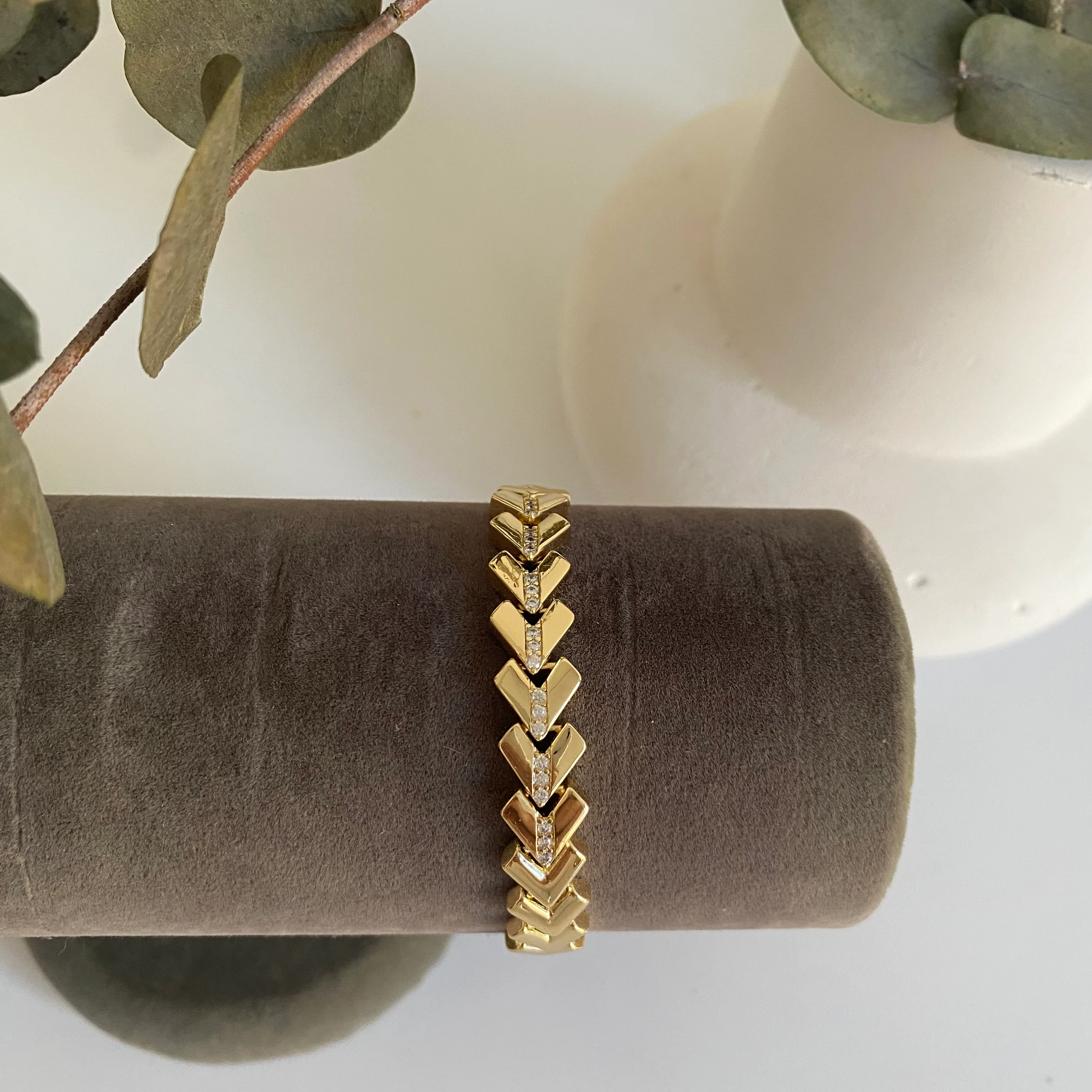 Xuping V Desenli Gold Taşlı Bileklik