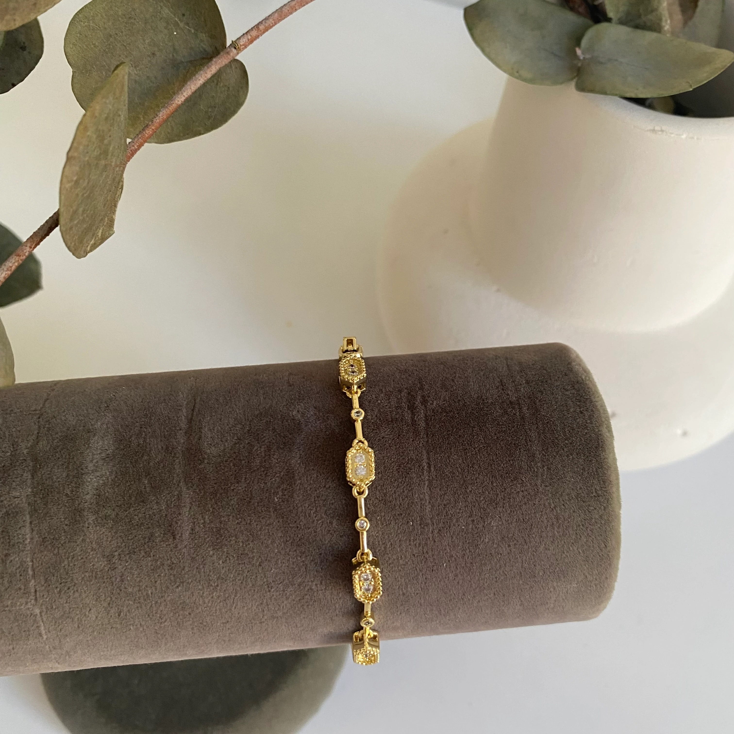 Xuping Retro Model Işıltılı Bileklik