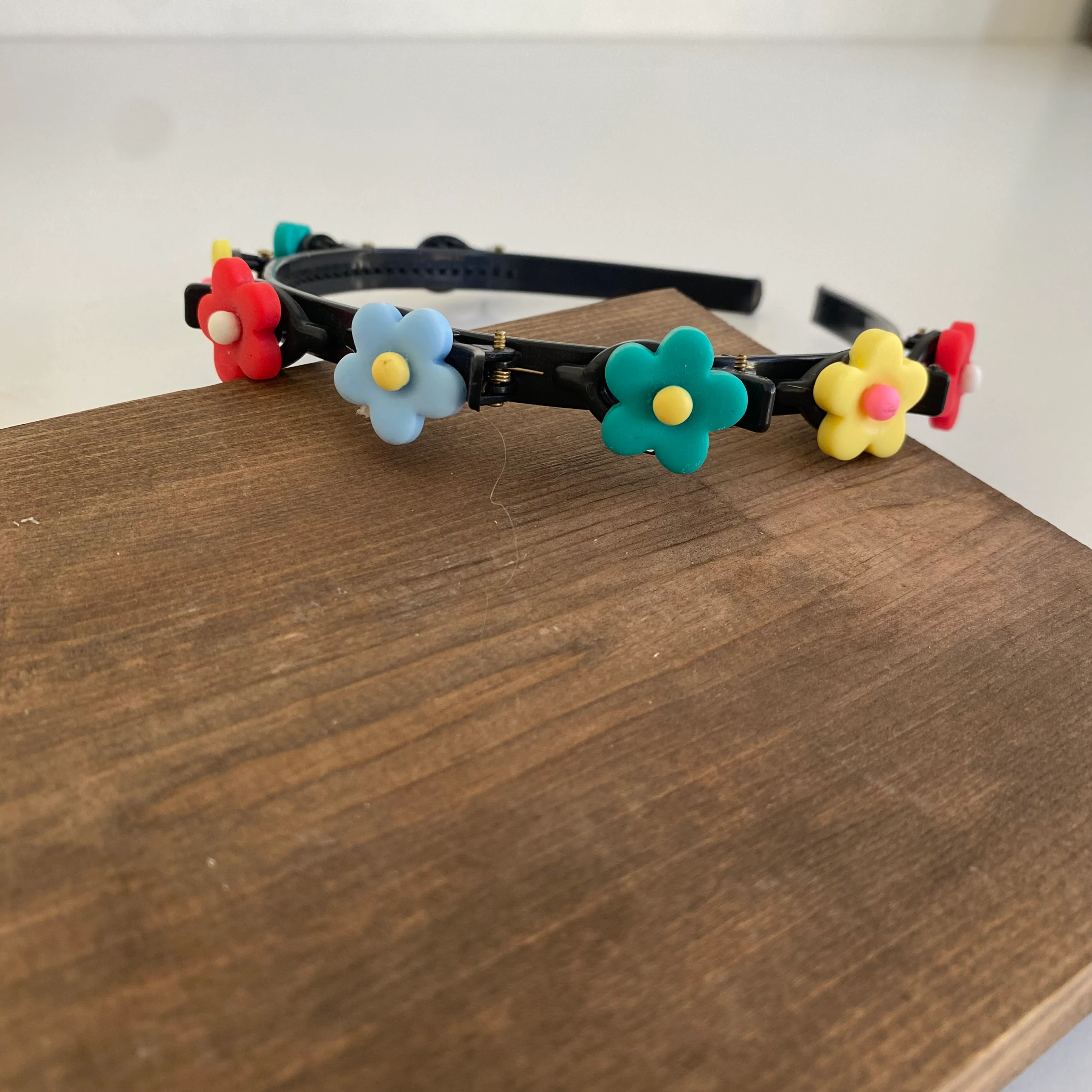 Renkli Çiçek Figür Taç Toka