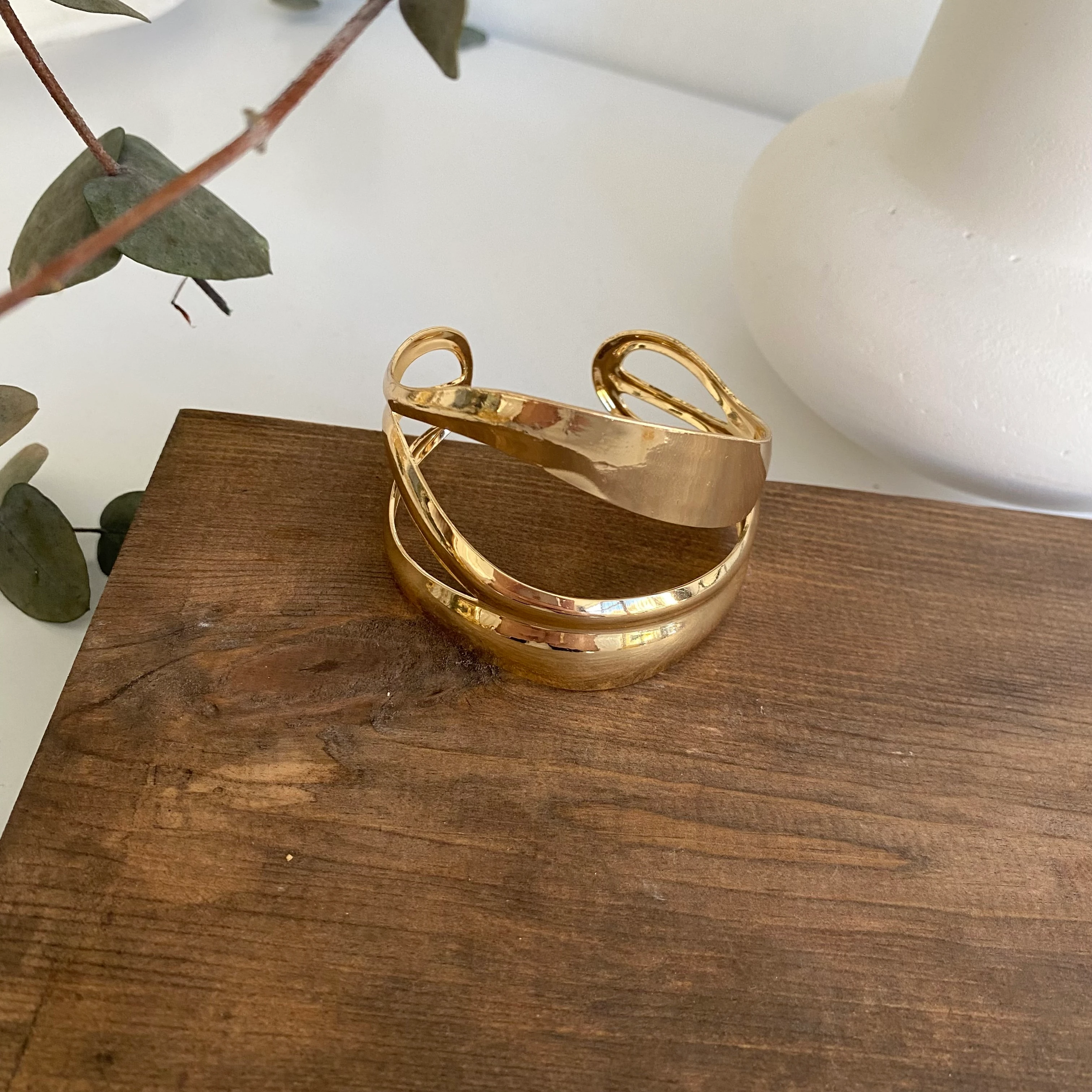 14k Plaka Dalgalı Kelepçe Bileklik