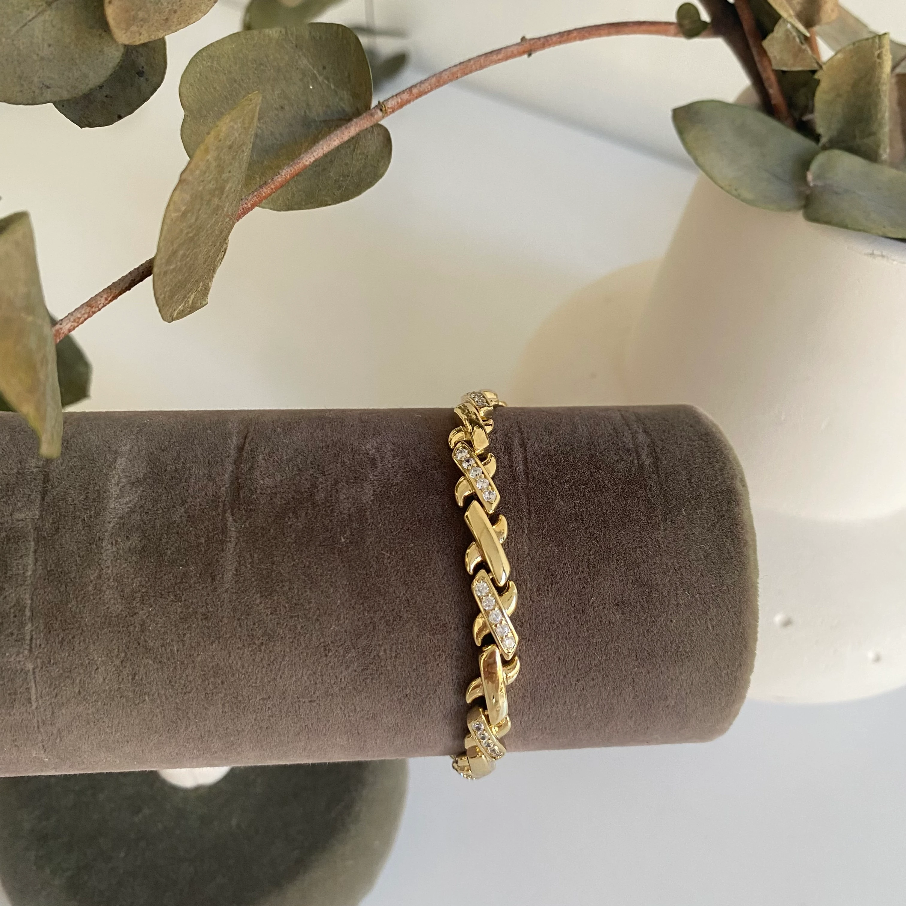 Xuping Gold Taşlı X Motifli Bileklik