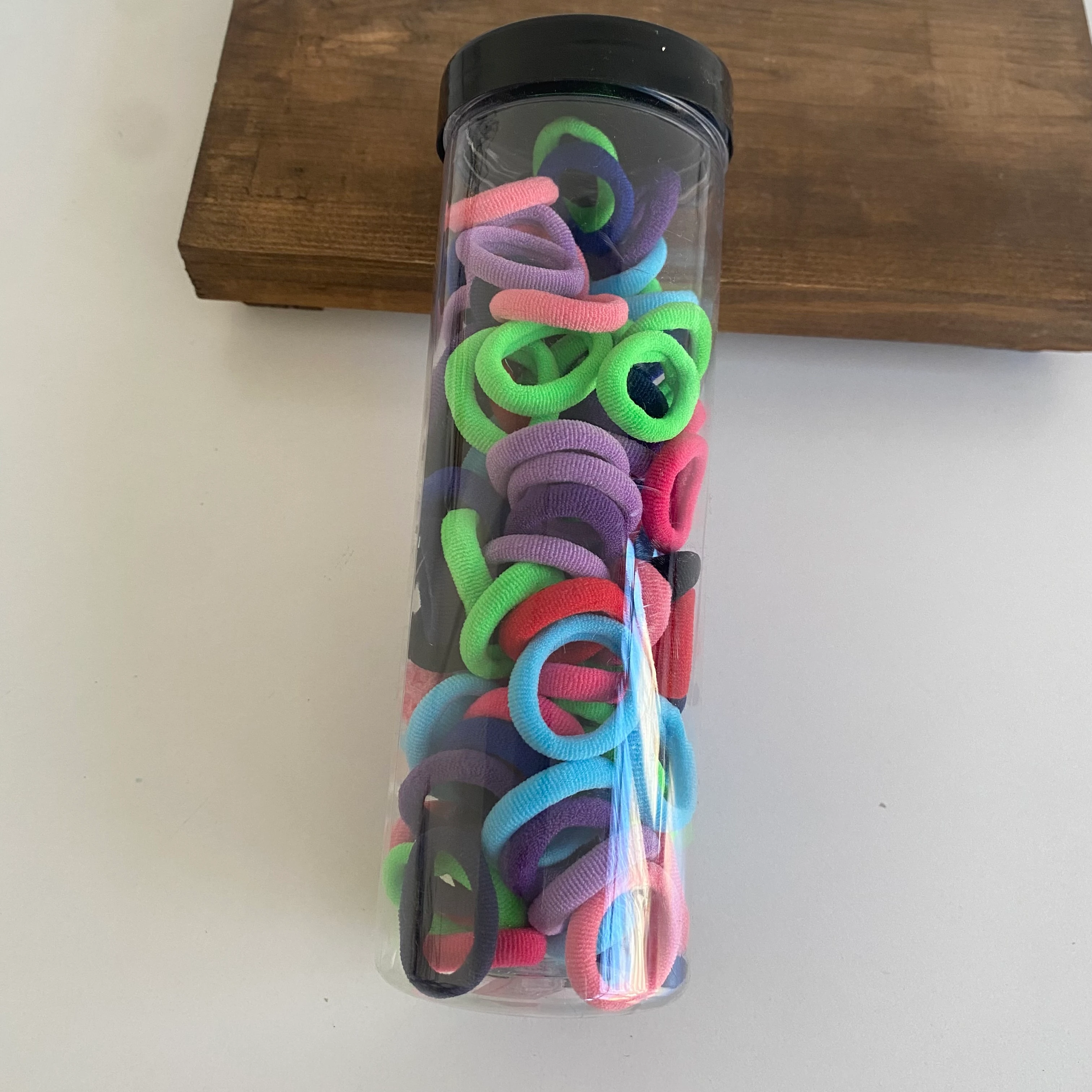 Renkli Mini Lastik Kutu Toka Treys