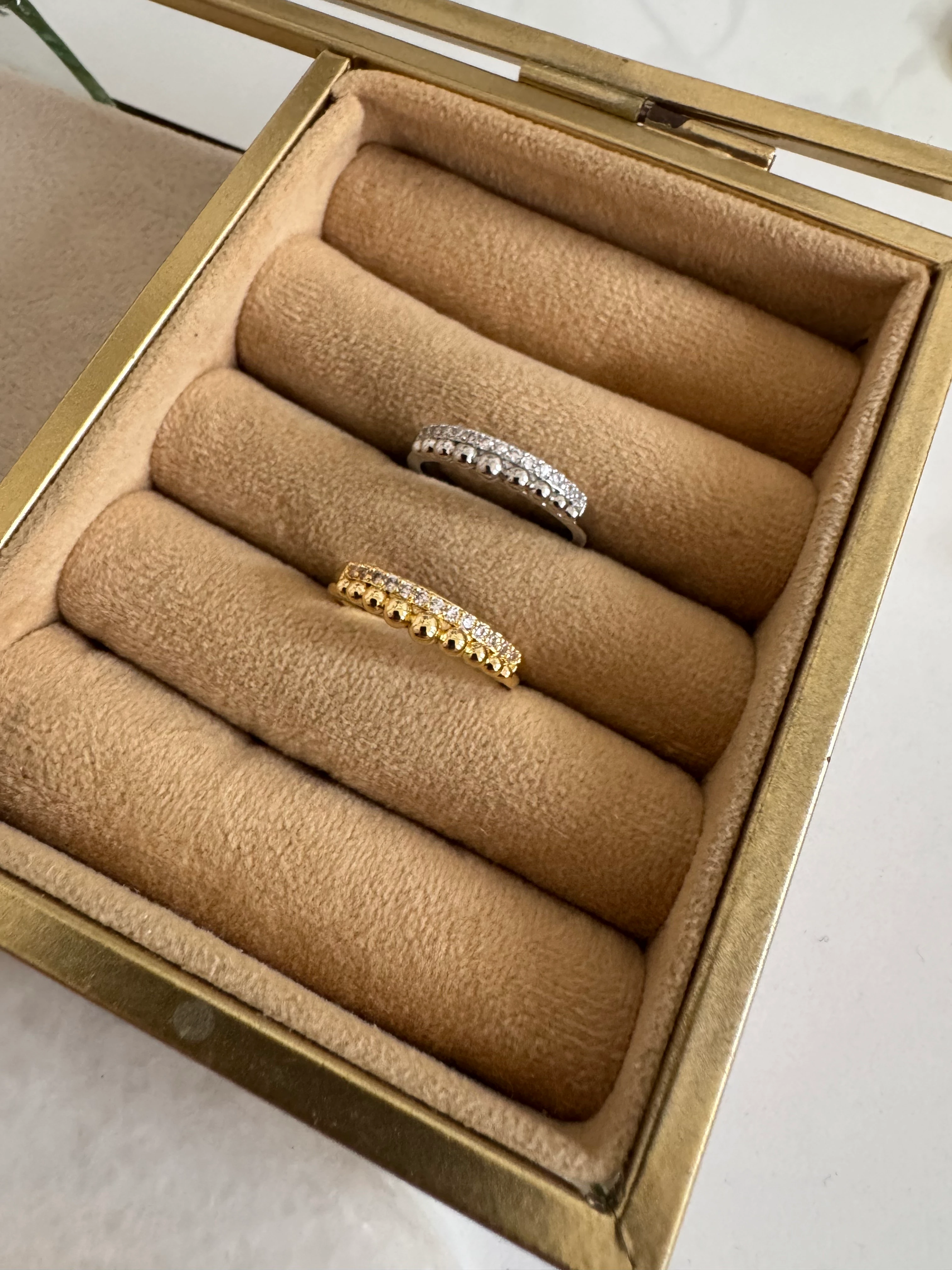 Tam Tur Sıralı 14K Yüzük