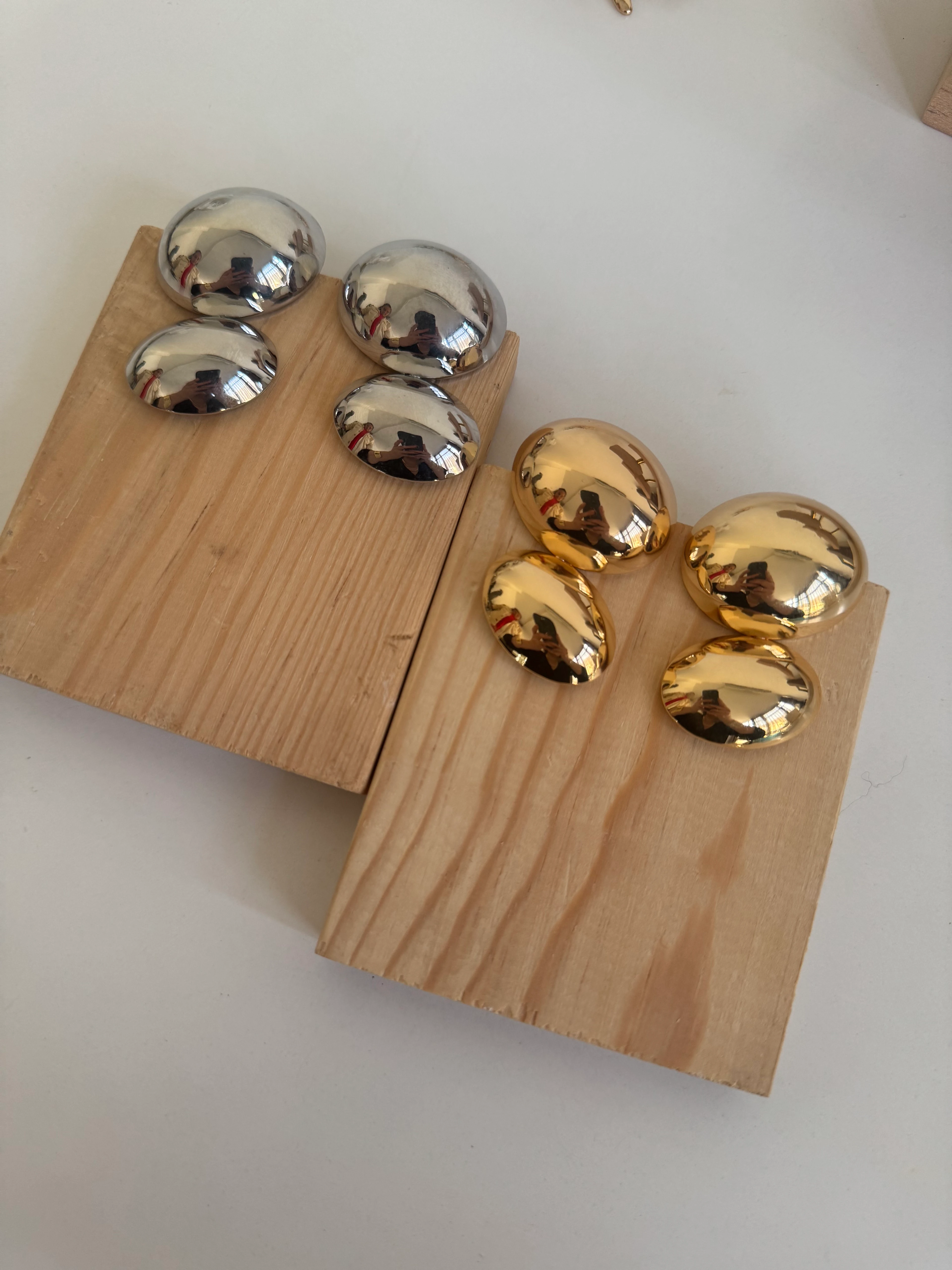 Gold Bombeli İkili Tasarım Küpe