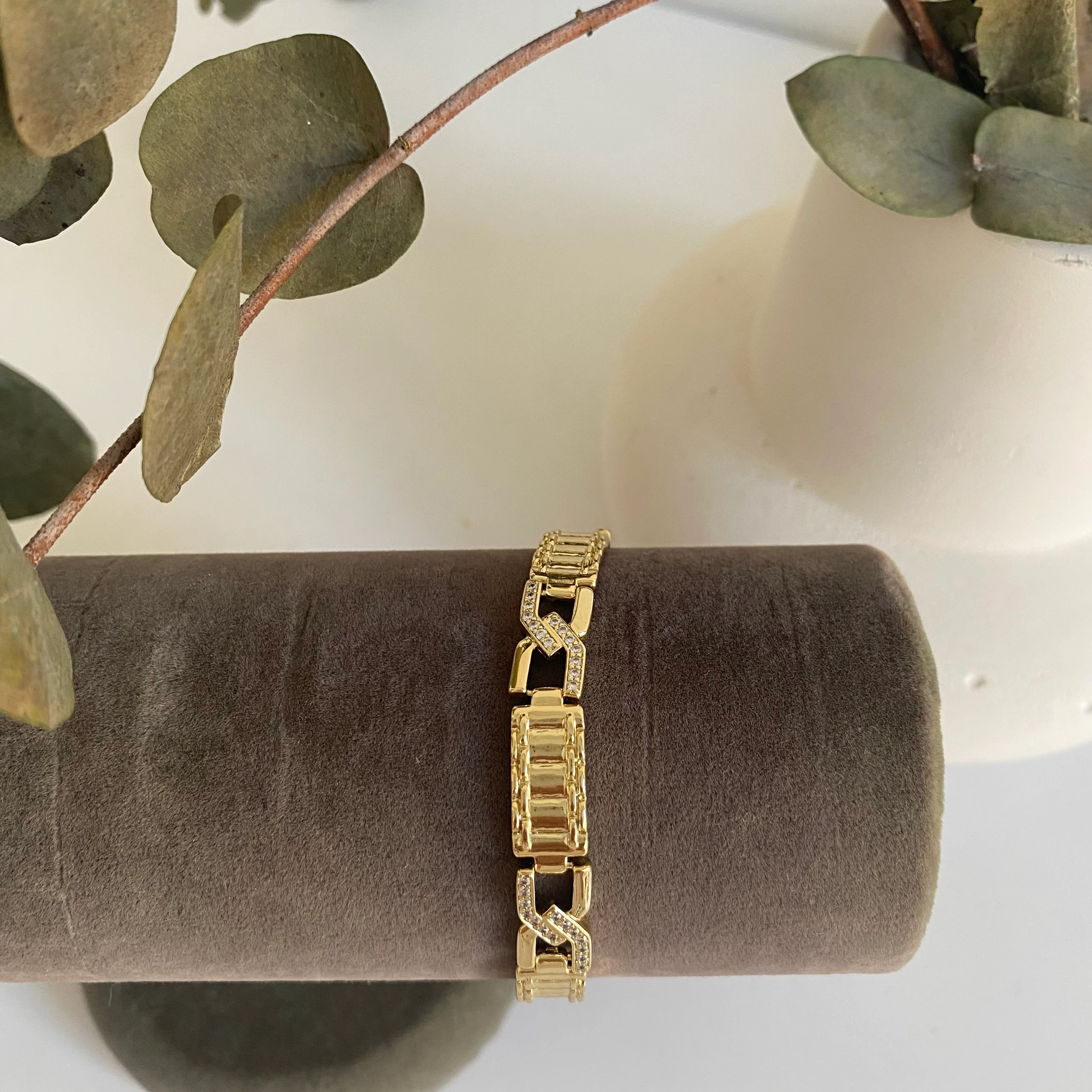 Xuping Zirkon Taşlı X Zincir Model Bileklik