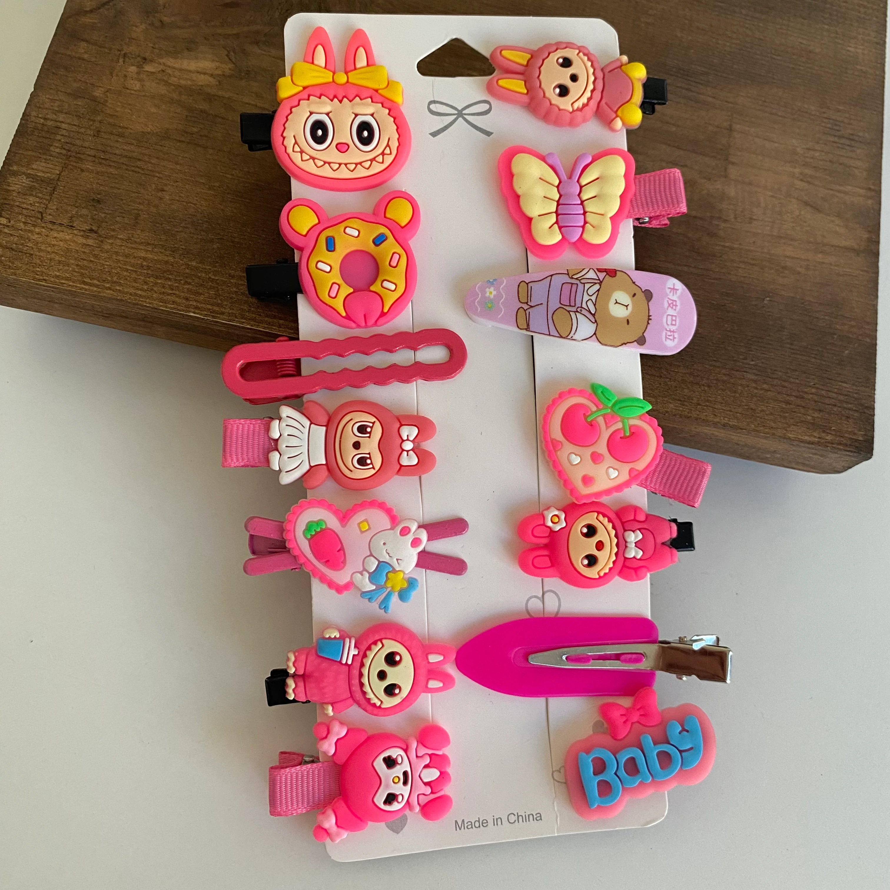 Renkli Fügürlü Yan Set Toka