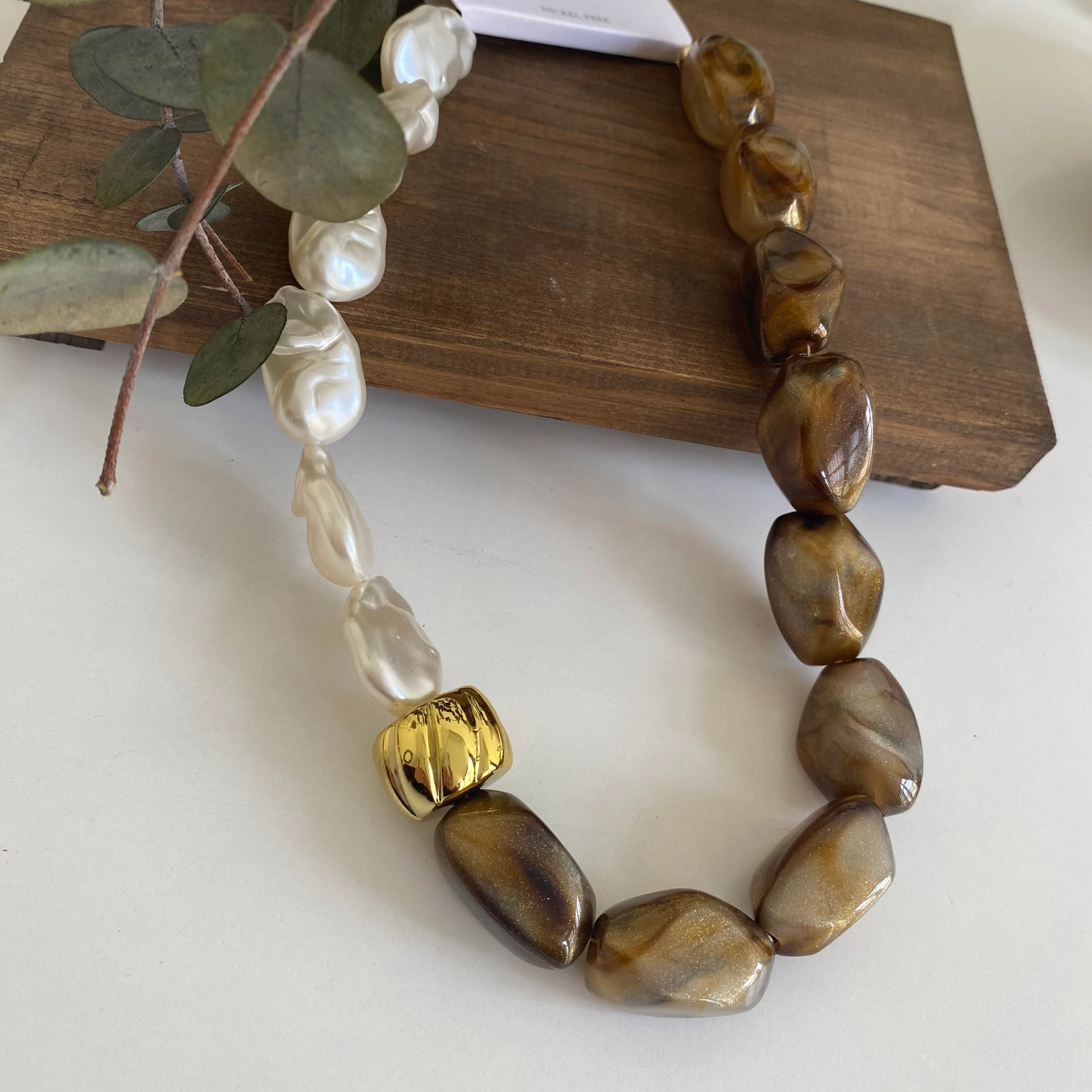 Gold Detaylı kahverengi   Kolye