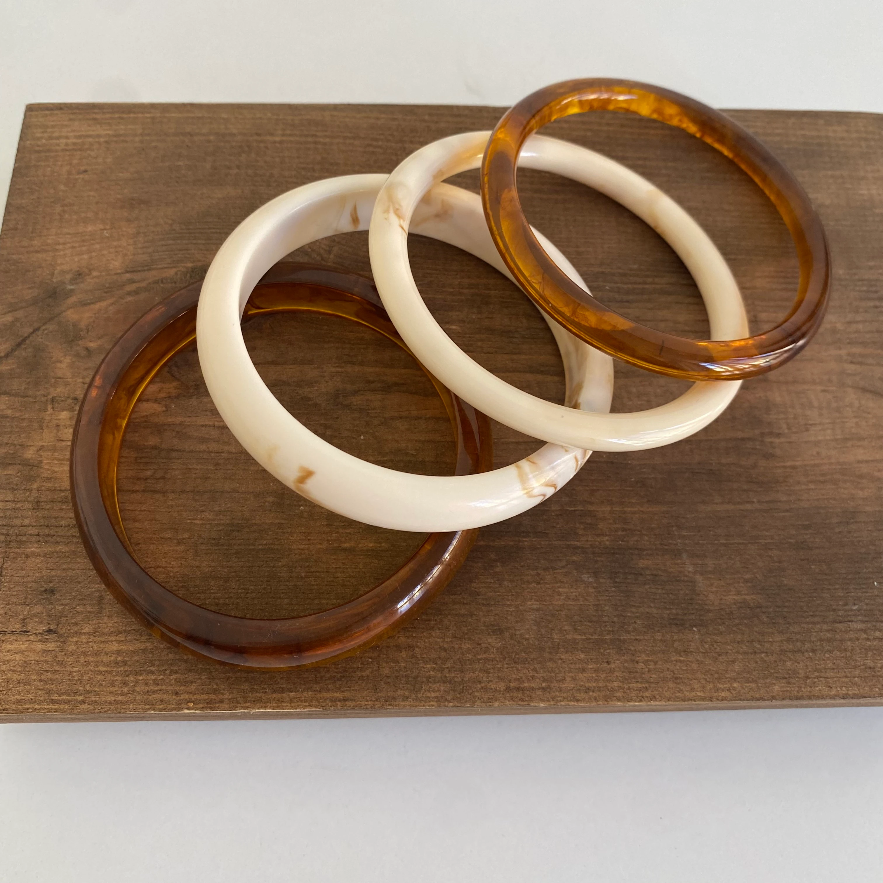 Kahve Krem Akrilik Dörtlü Bilezik