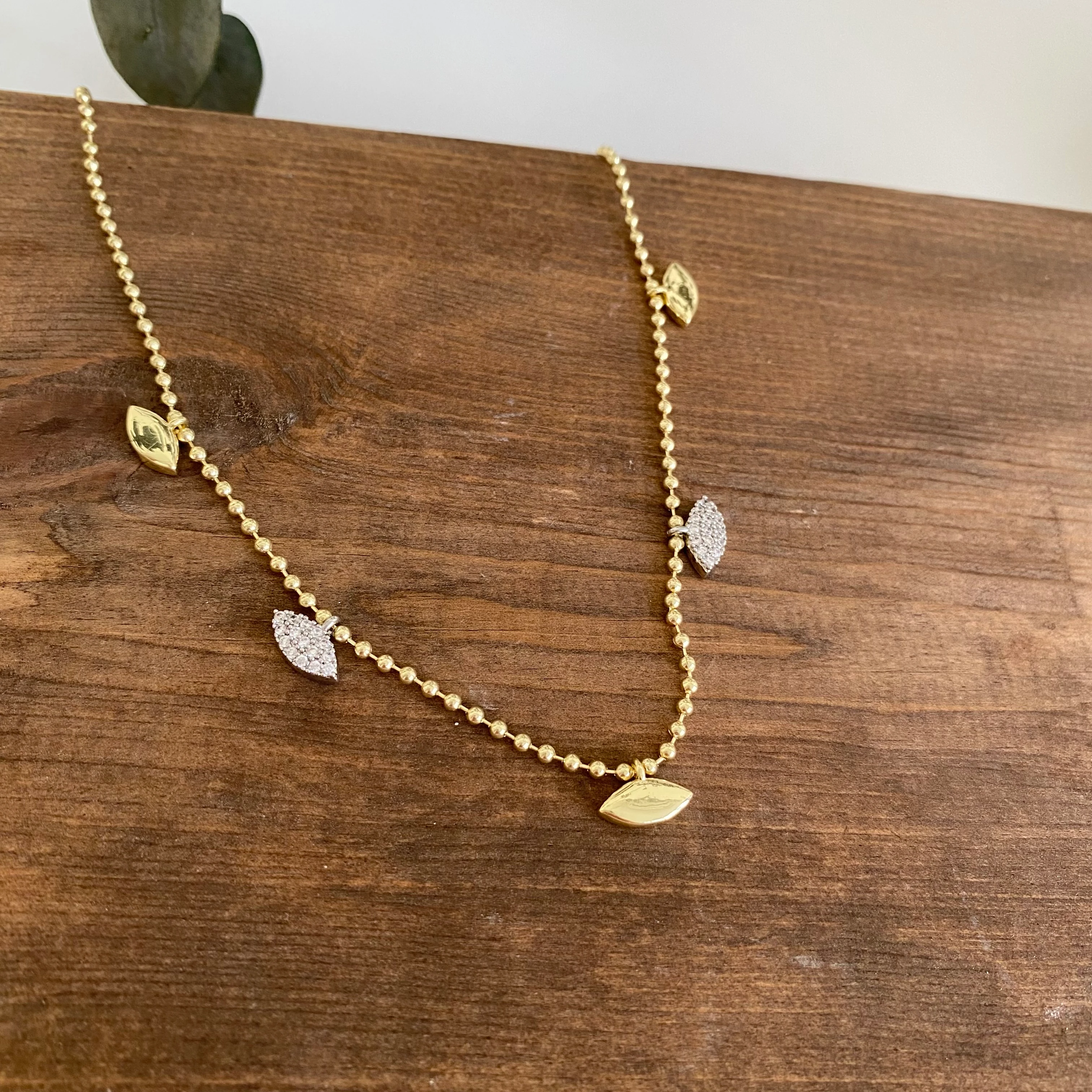 14K Zirkon Taşlı Damla Model Kolye