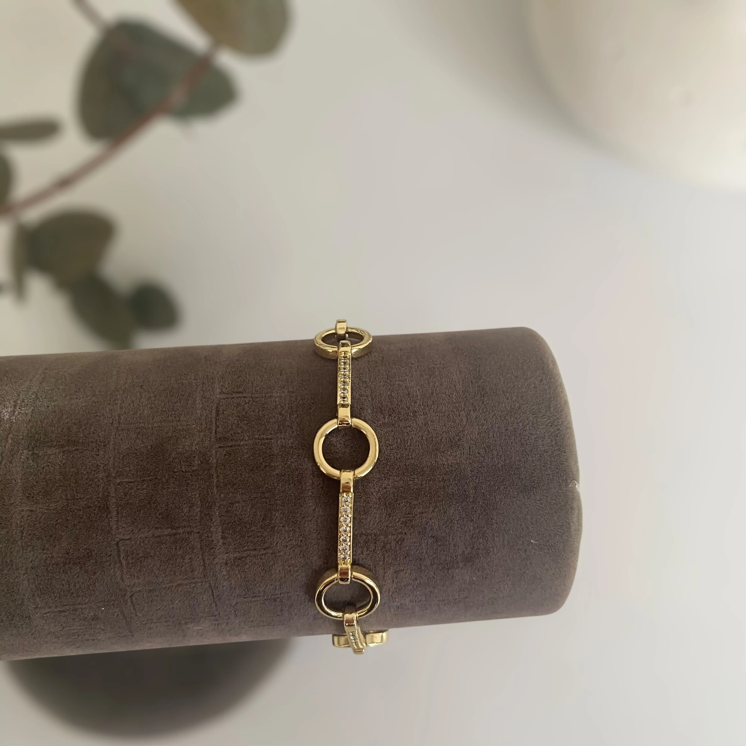 Xuping Halka Detay Taşlı Bileklik