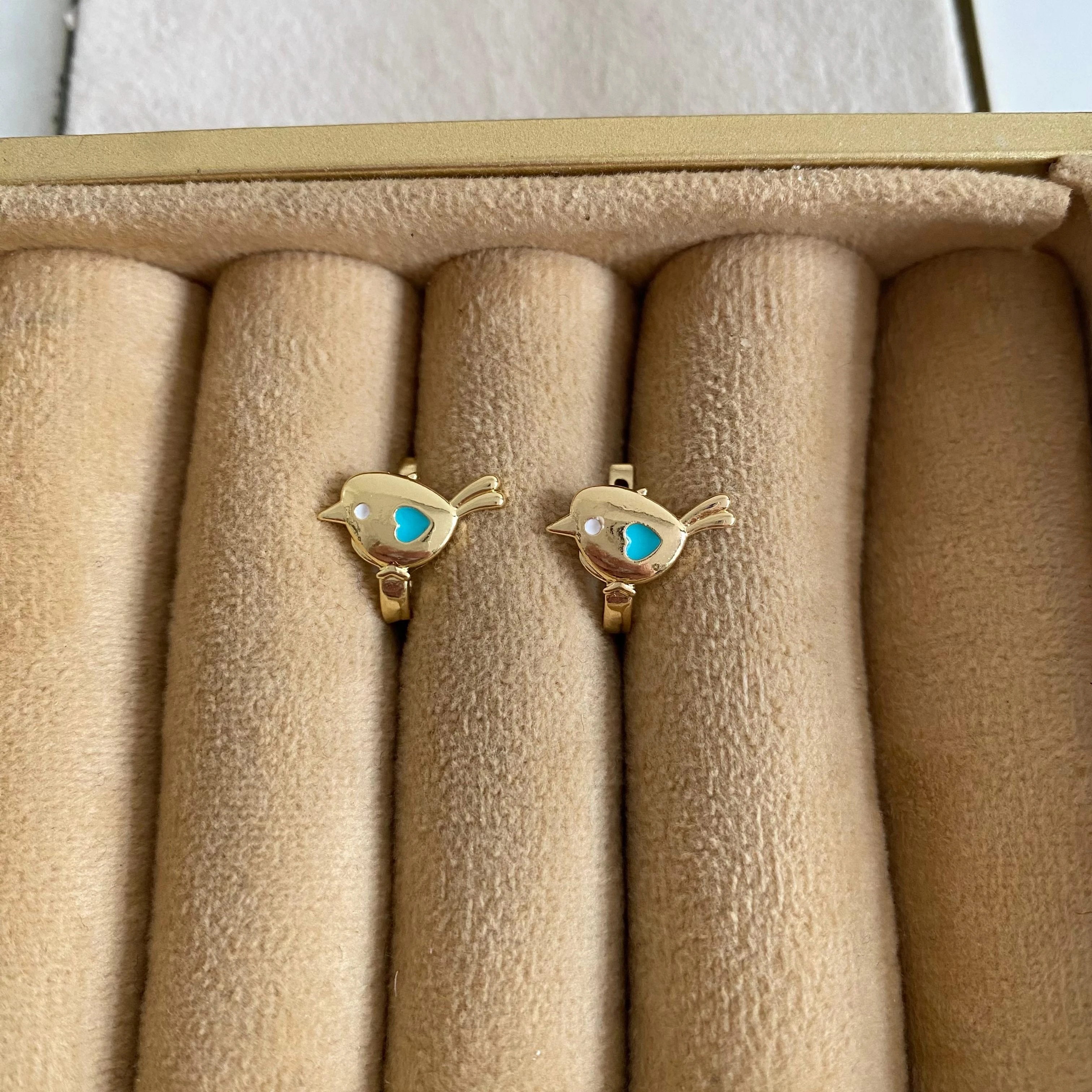 Kalp Detay Kuş Figür Çocuk Küpesi