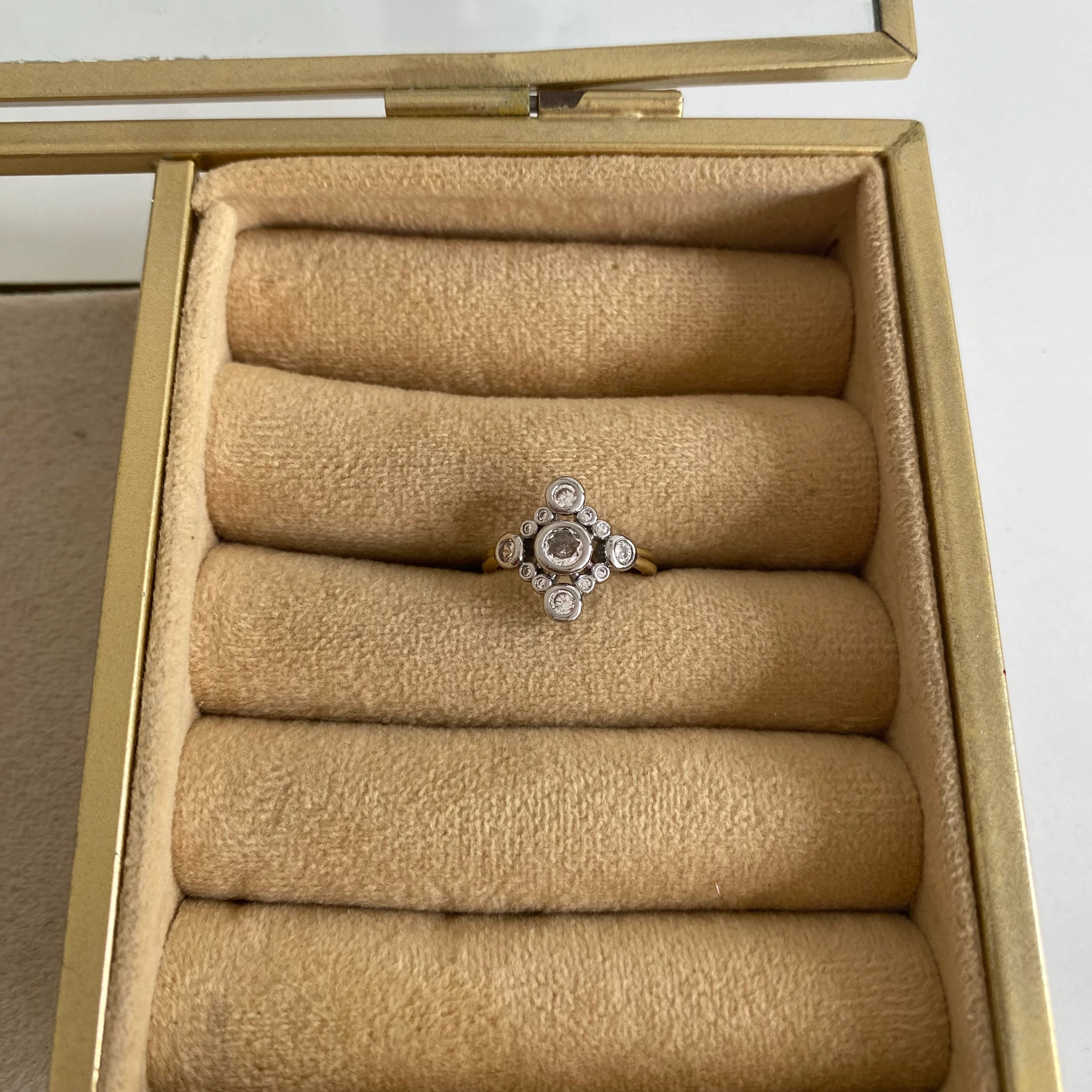 Vintage Yuvarlak Taşlı 14k Altın Kaplama Yüzük