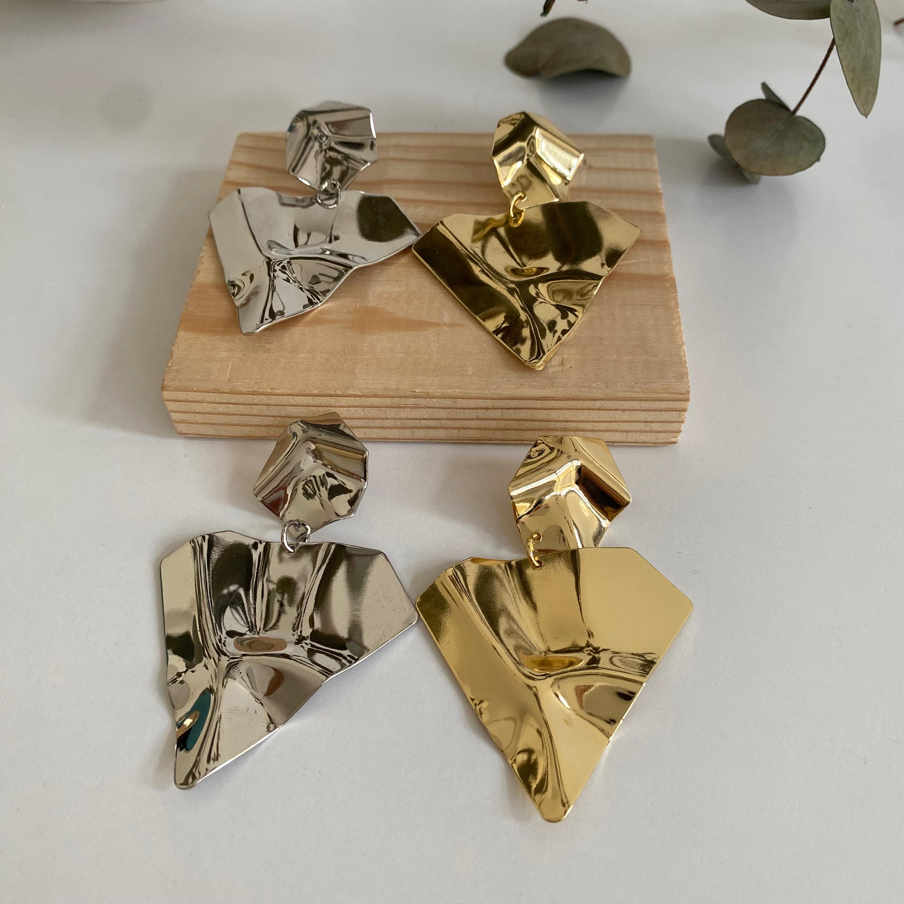 Gold Geometrik Dalgalı Küpe