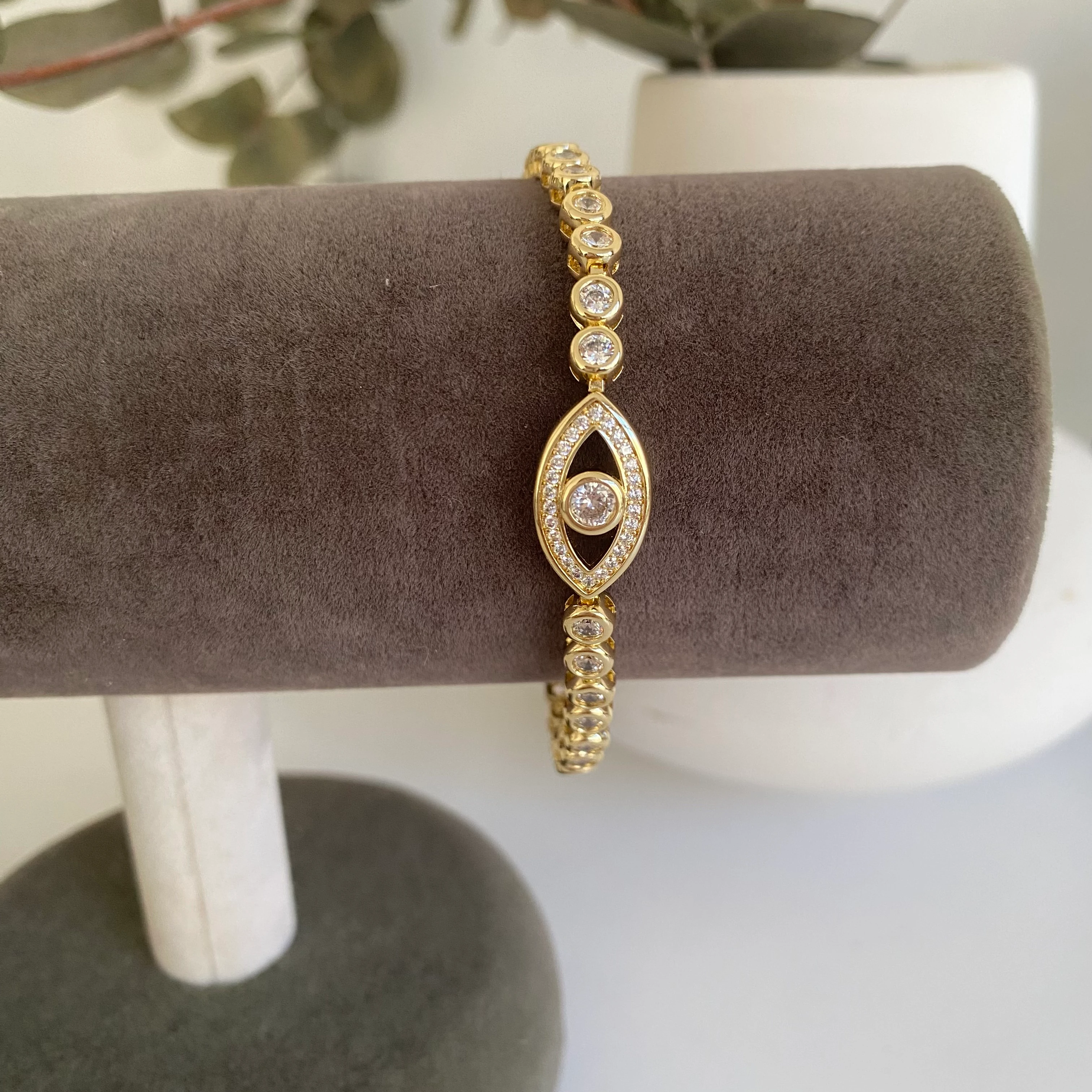 Xuping Göz Model Zirkon Taşlı Bileklik