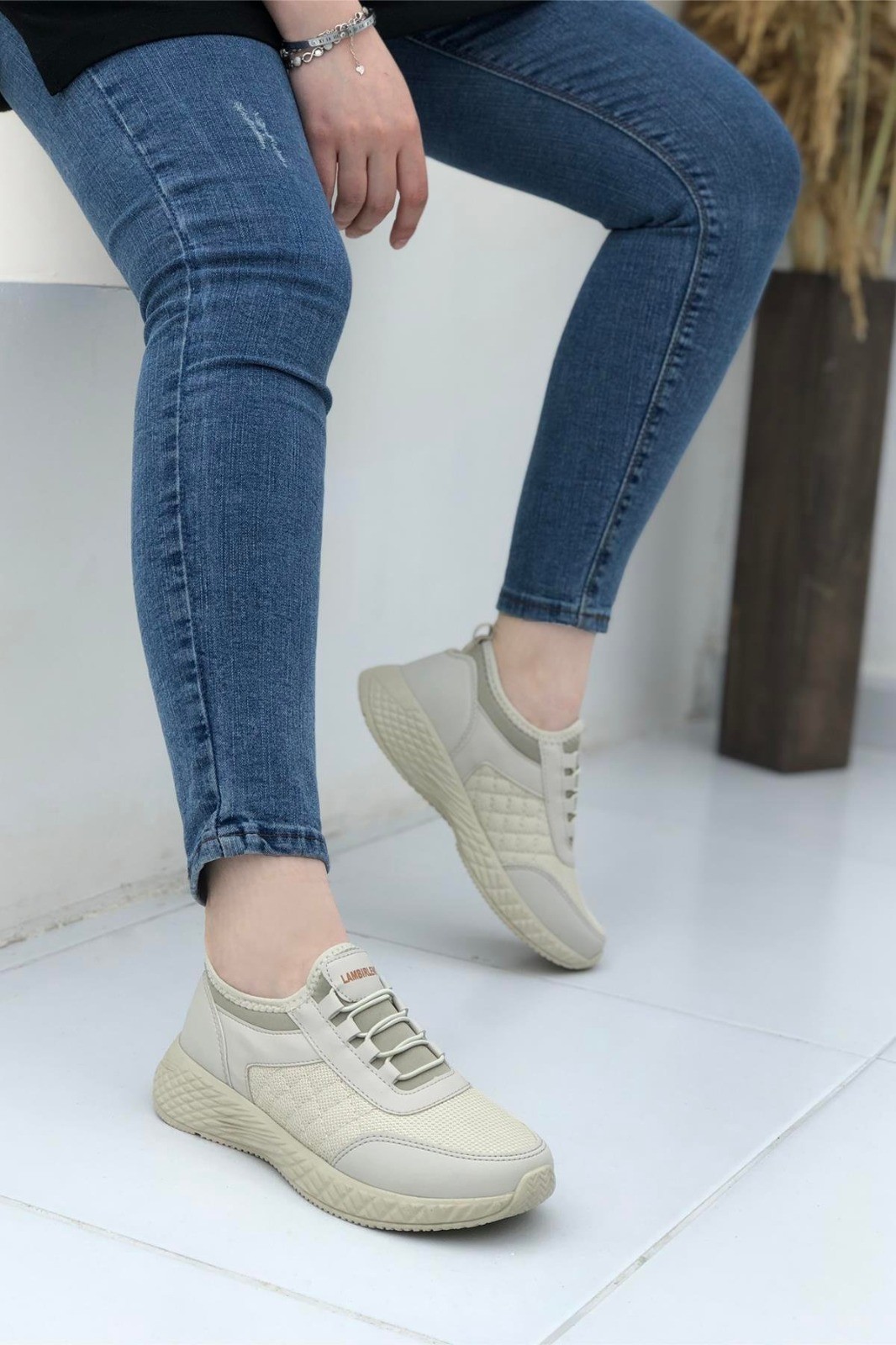 7060 Kadın Lastikli Rahat Sneaker