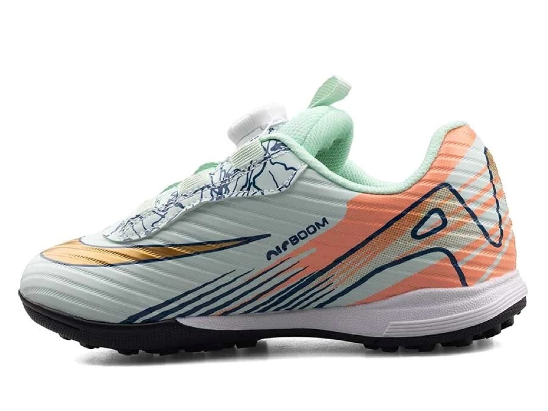 620 Erkek Çocuk Halı Saha Ayakkabısı