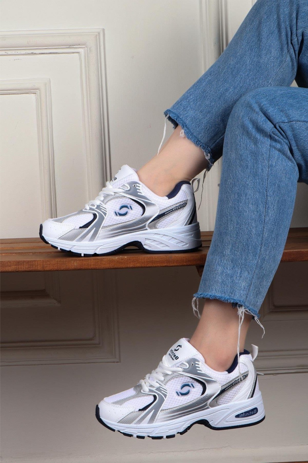 530 Genç Rahat Sneaker