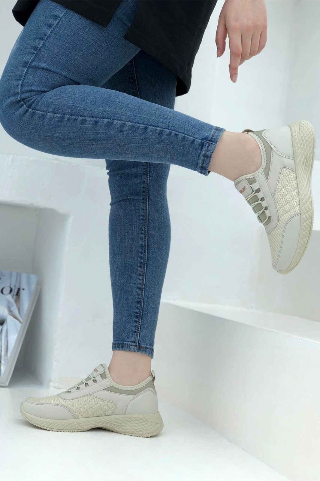 7060 Kadın Lastikli Rahat Sneaker