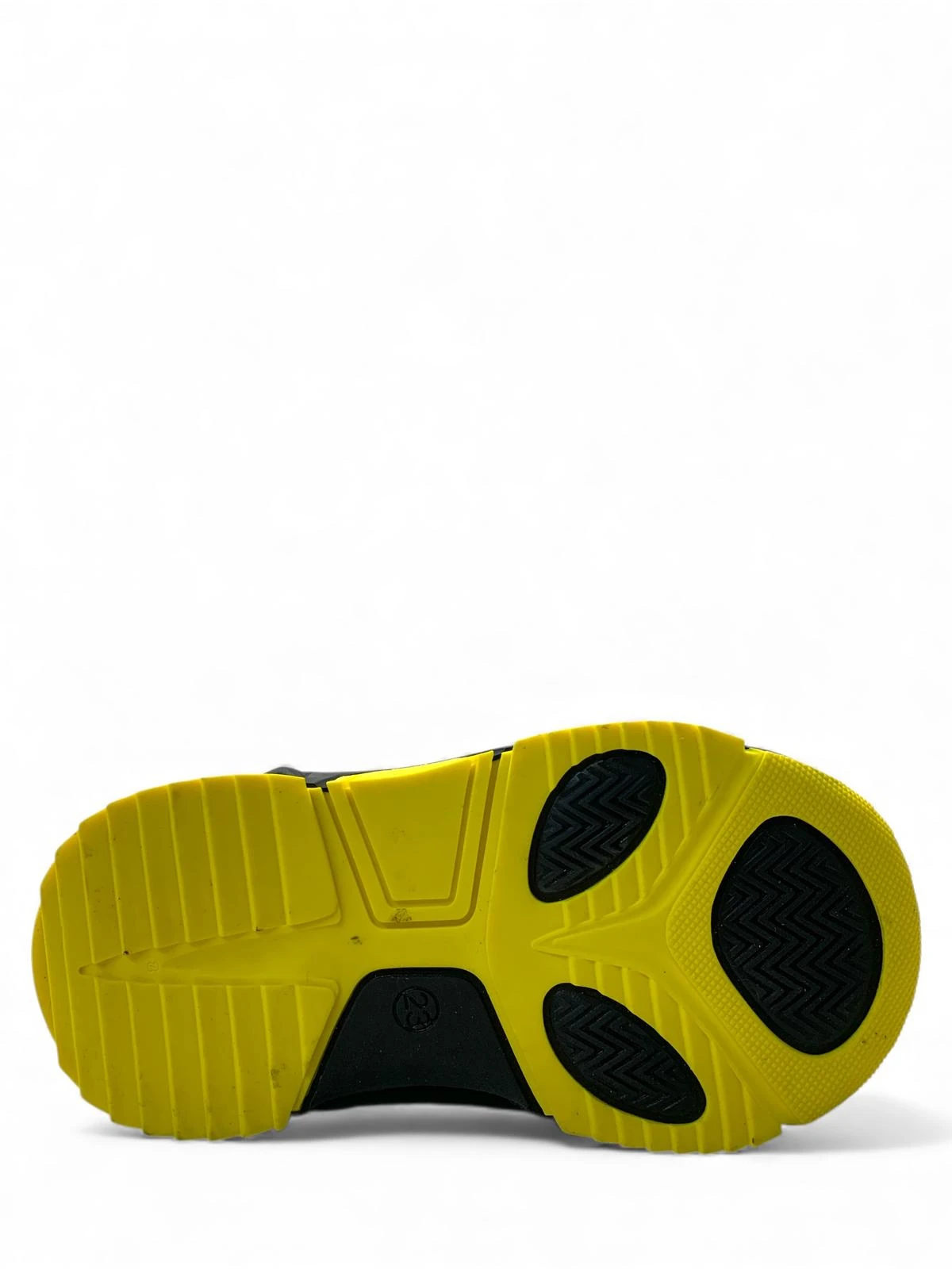 738 Erkek Bebek Deri Bot