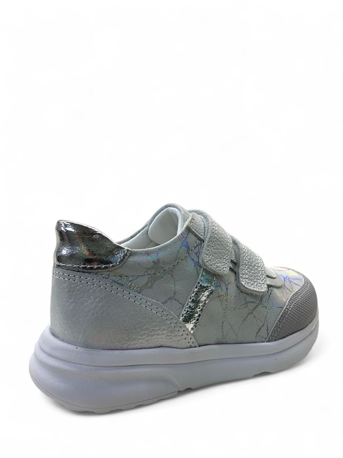 609 Hafif Kız Çocuk Okul Öncesi Deri Sneaker