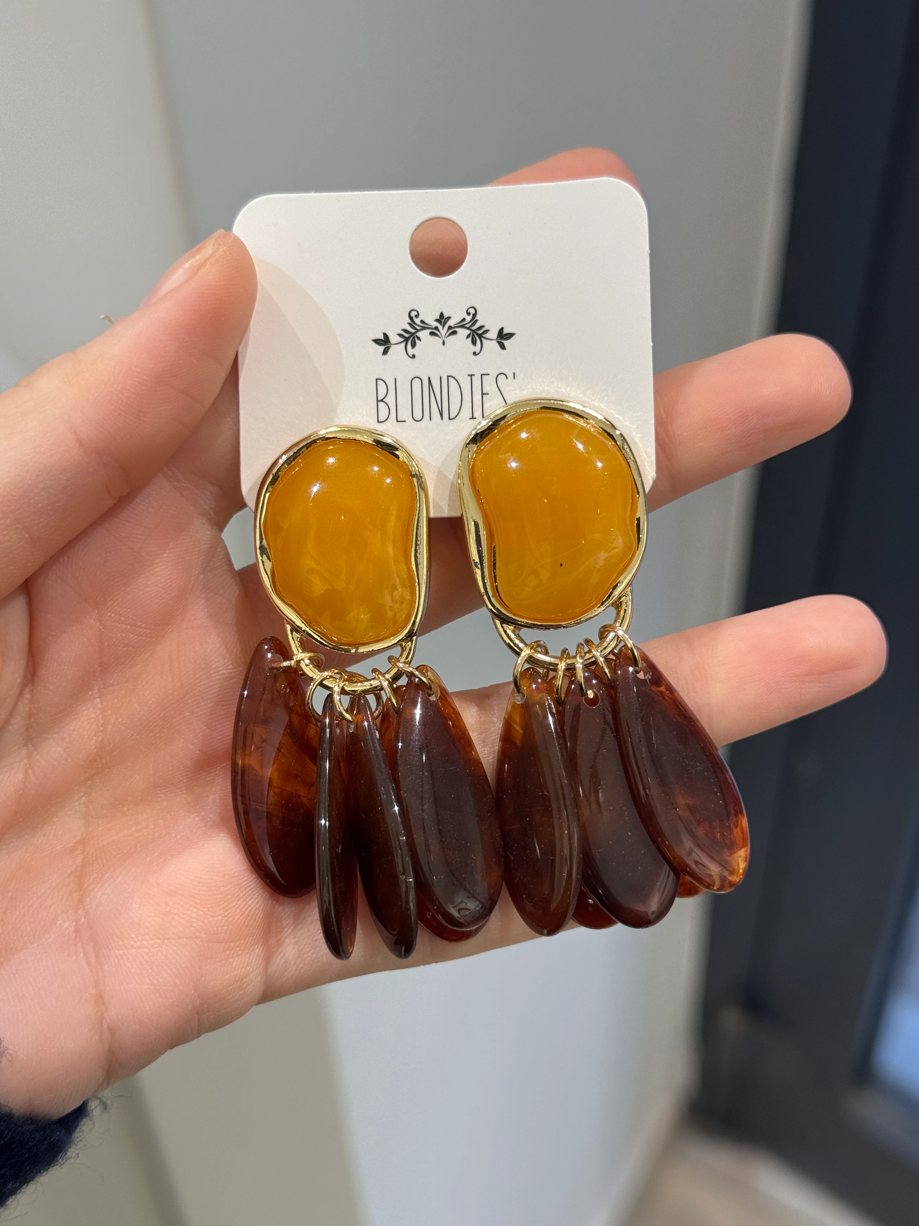 Büyük Sallantılı Küpe