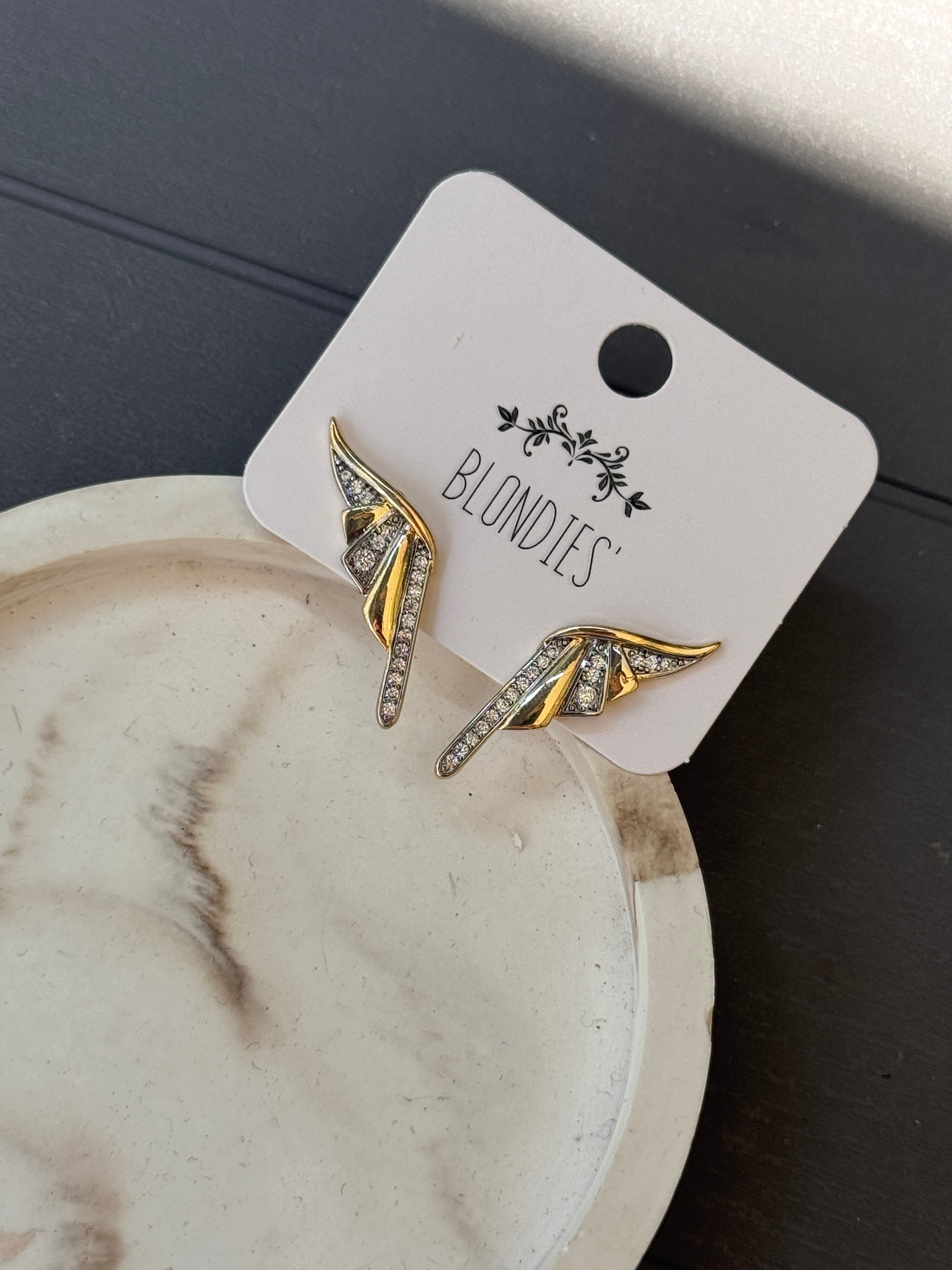 Fly Küpe