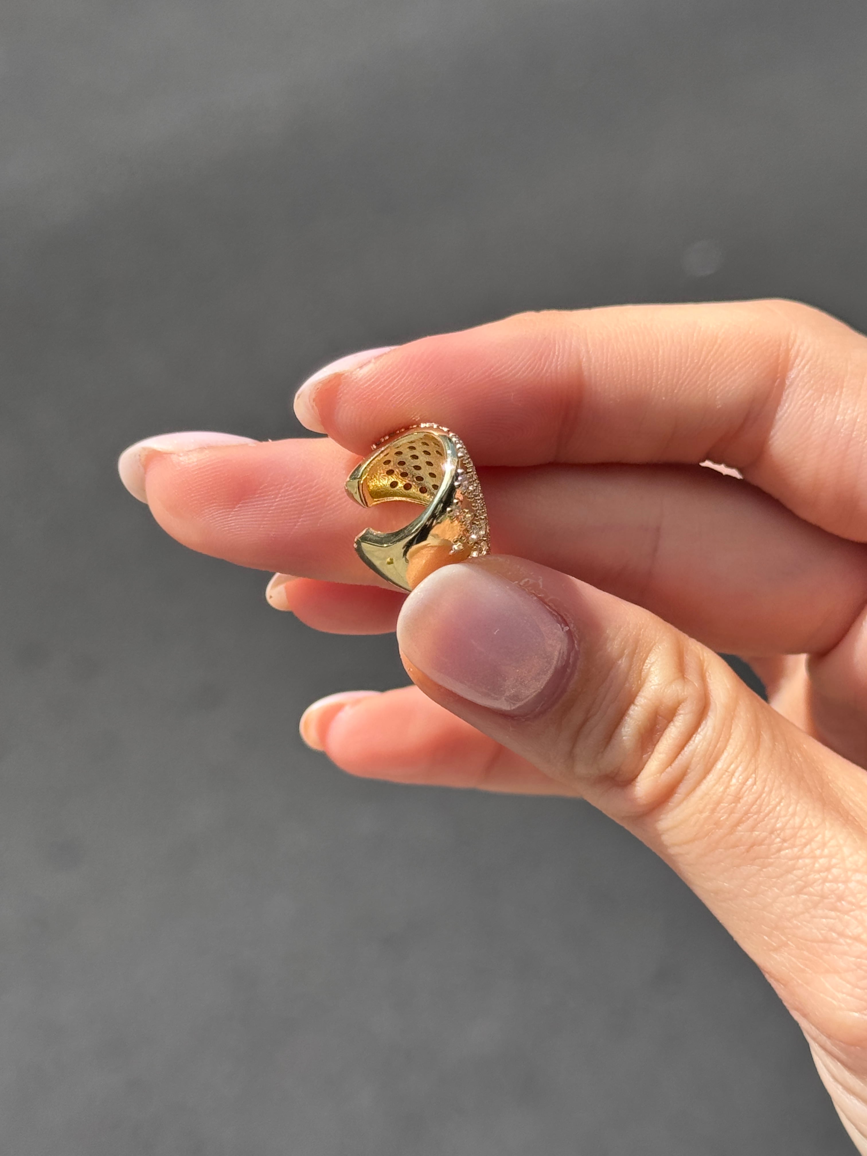 Bold Taşlı Earcuff