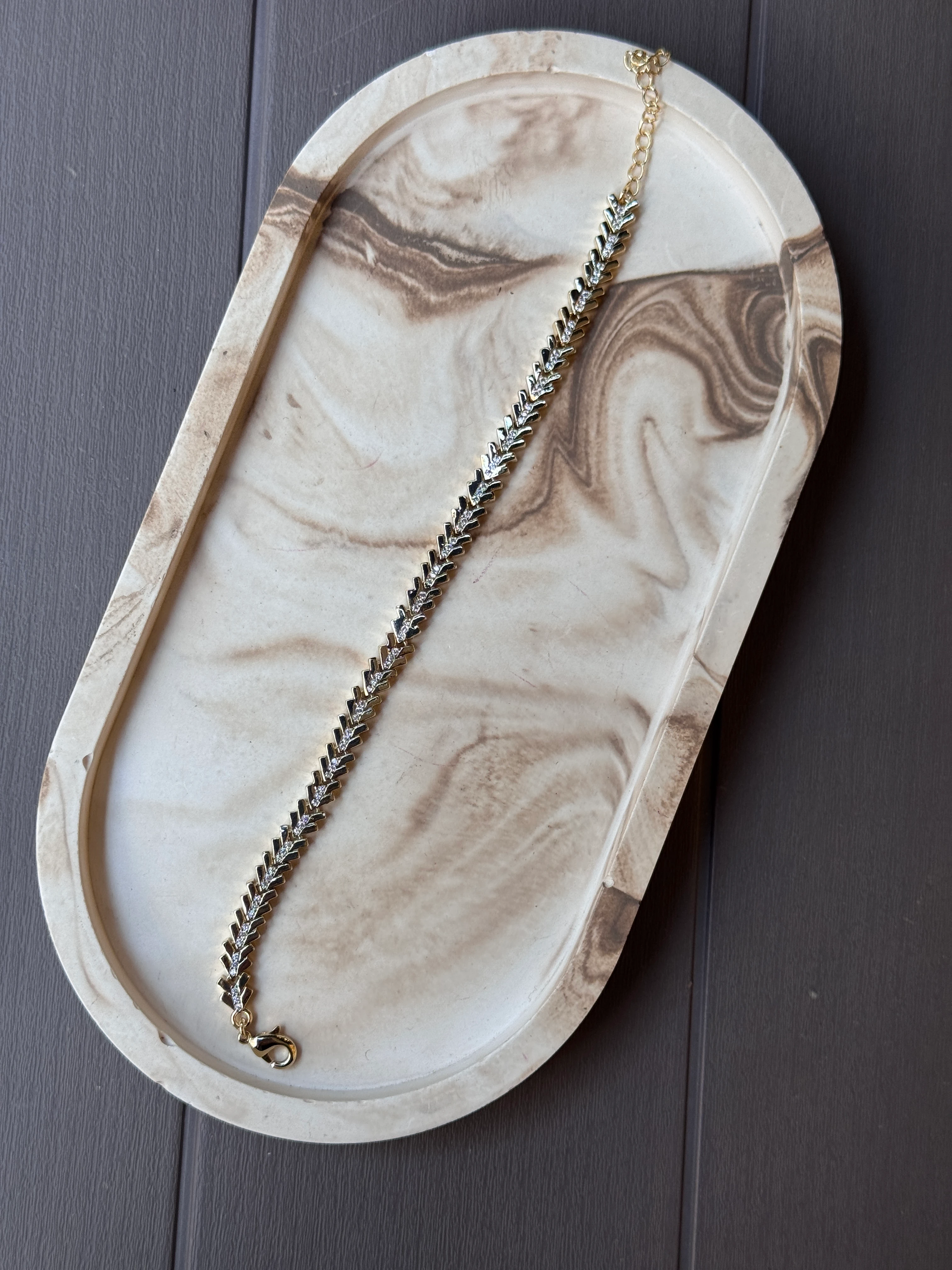 Balıksırtı Taşlı Bileklik