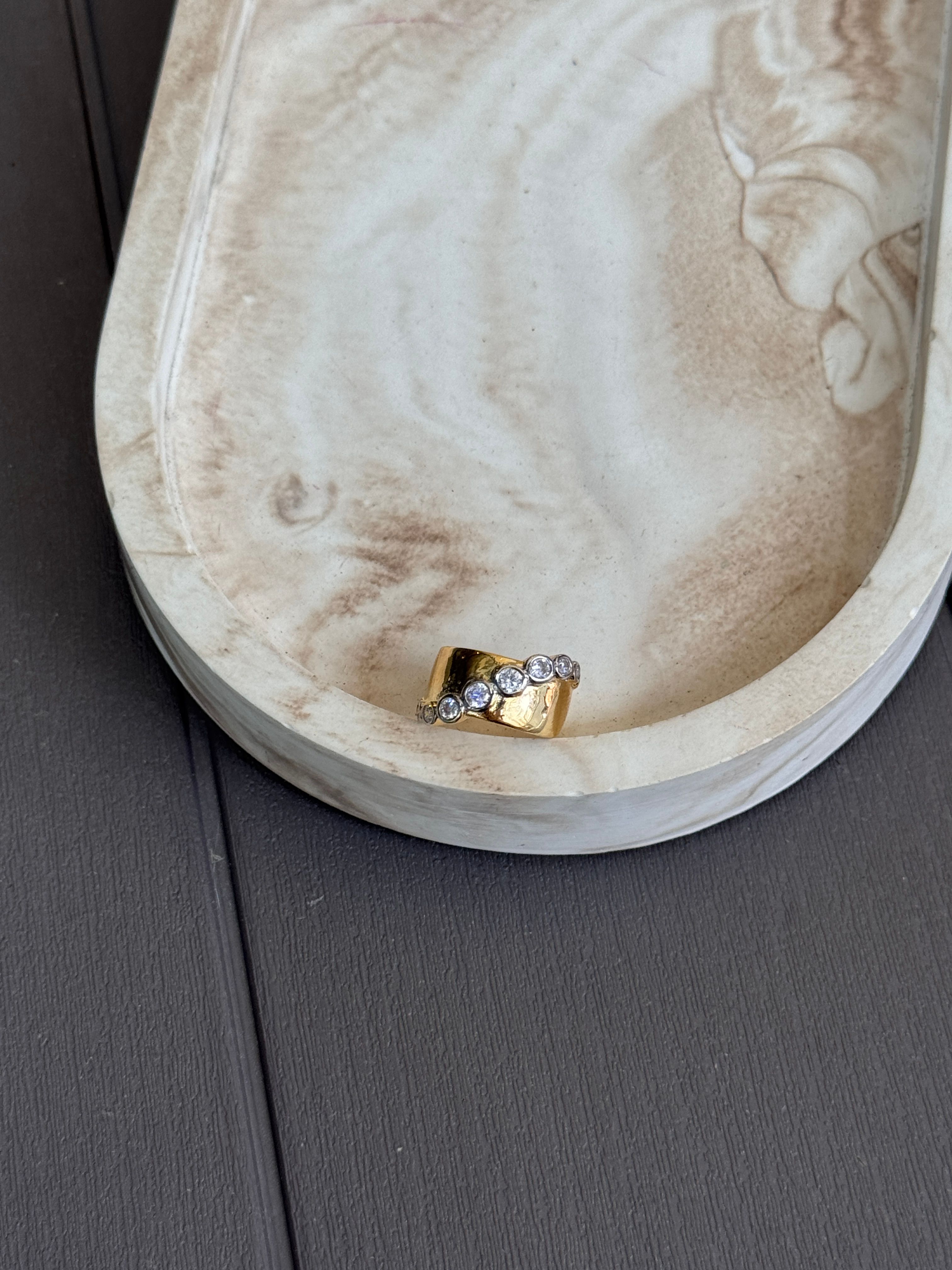 Boo Earcuff