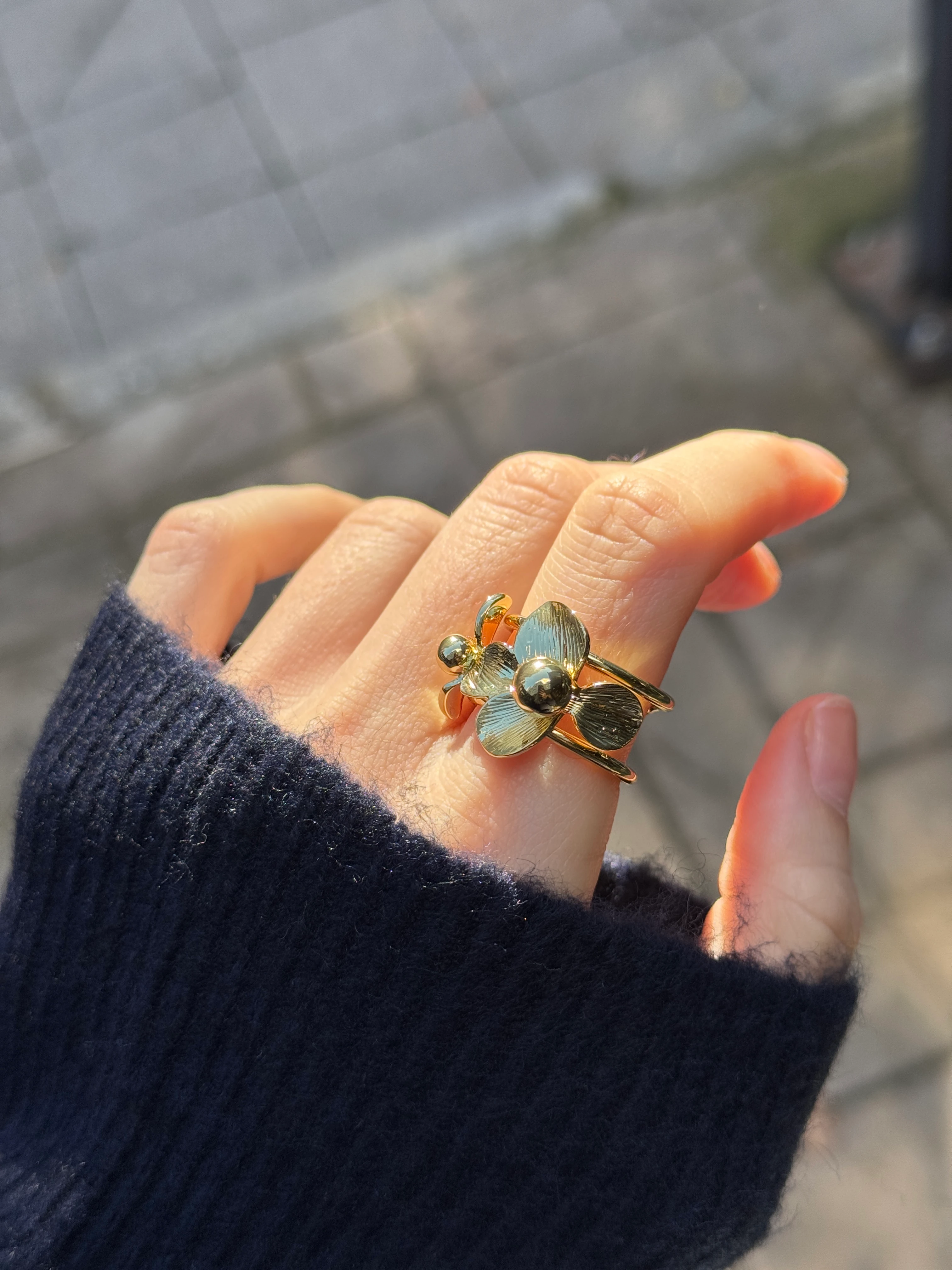 Büyük Çiçek Yüzük