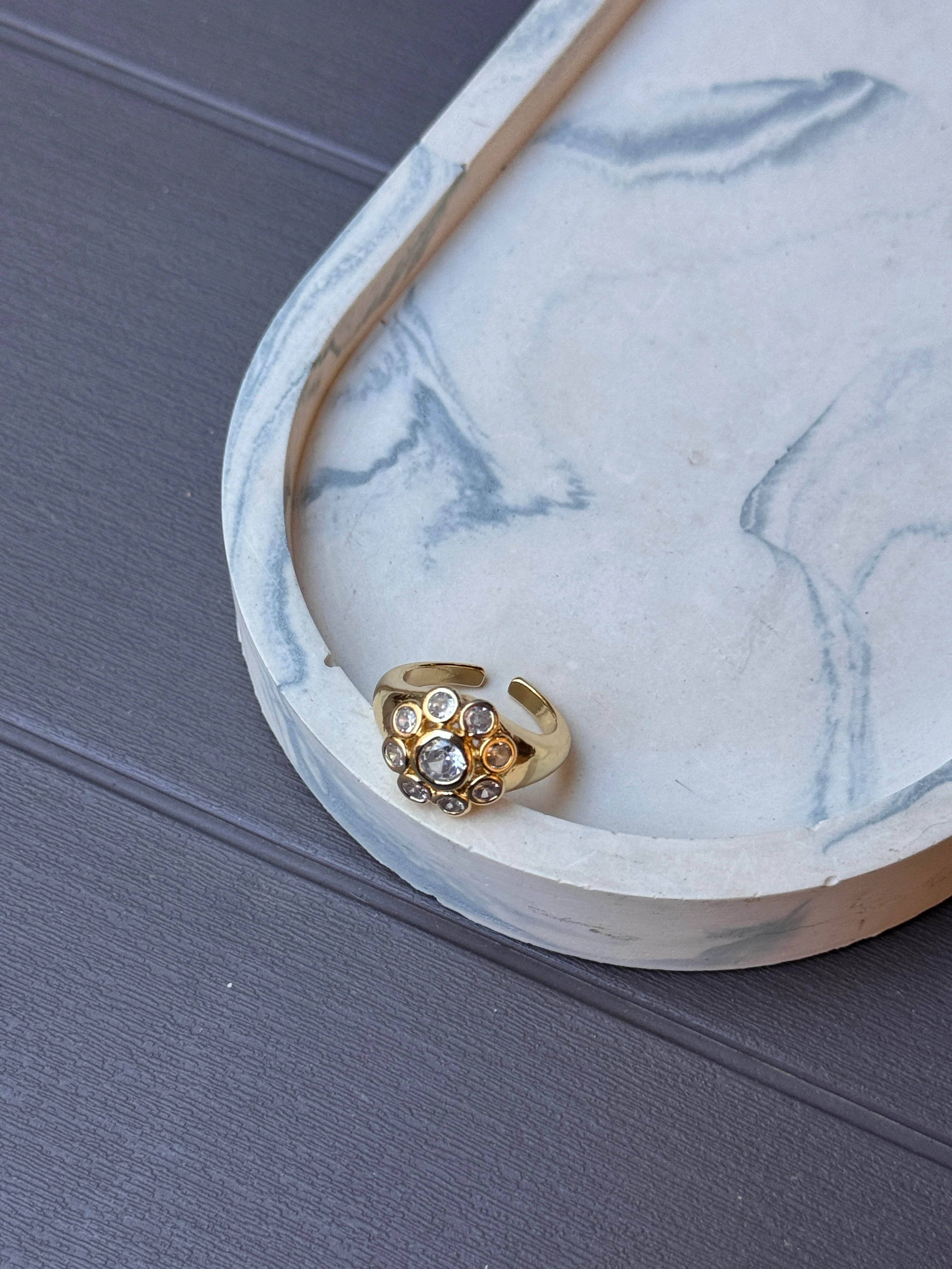 Çiçek Serçe Parmak Yüzüğü